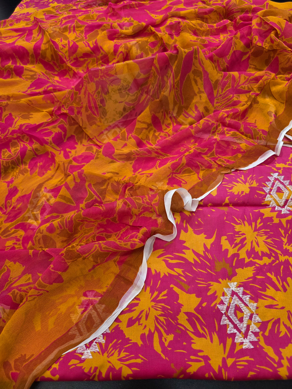 Bareeze lawn 3pc printed plus embroidery