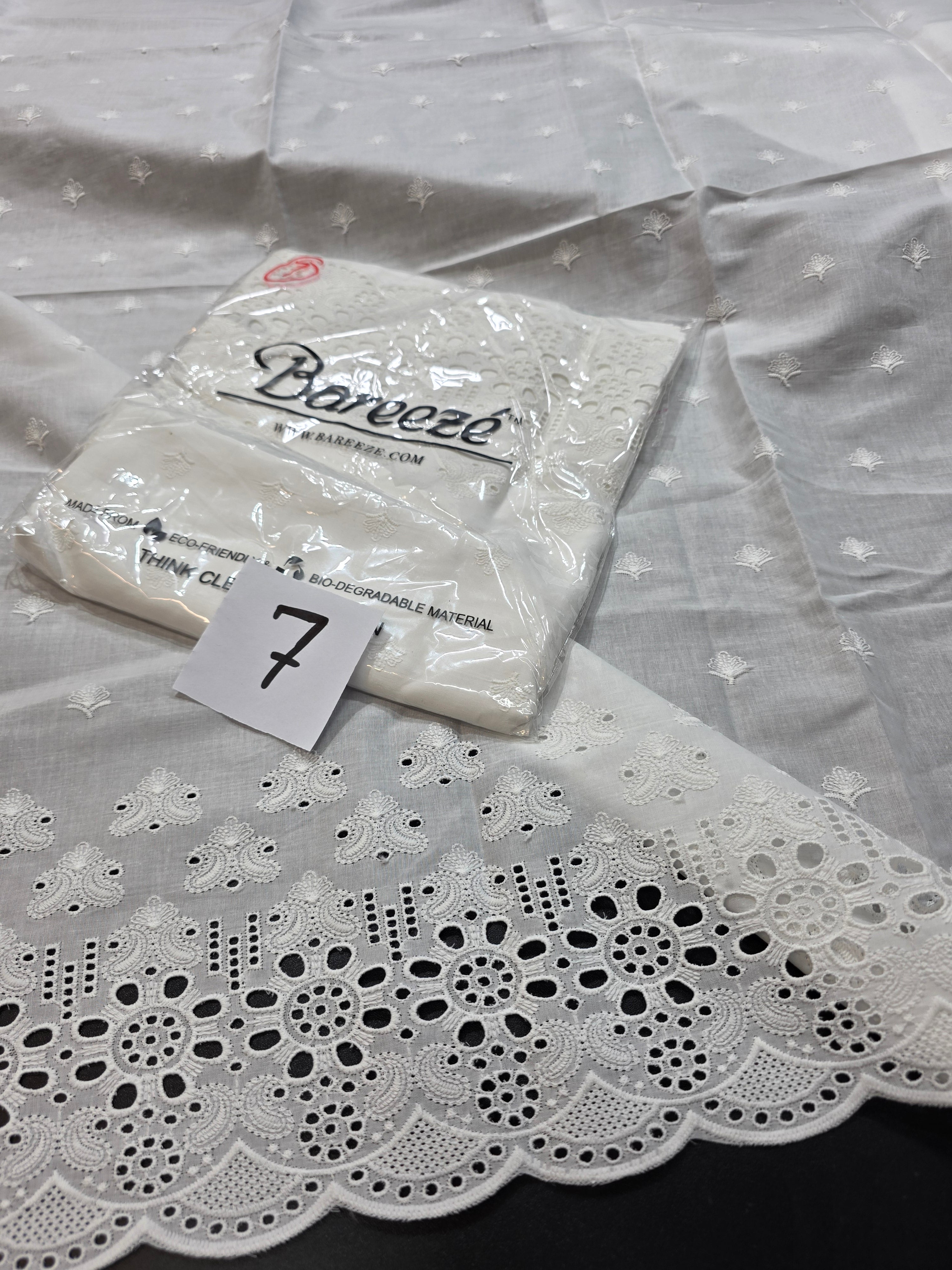Embroidered trouser 7