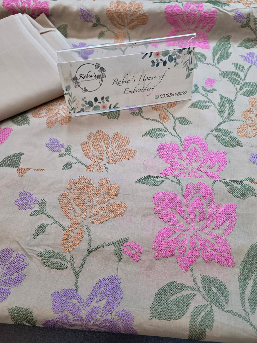 Bareeze embroidered lawn 2pc