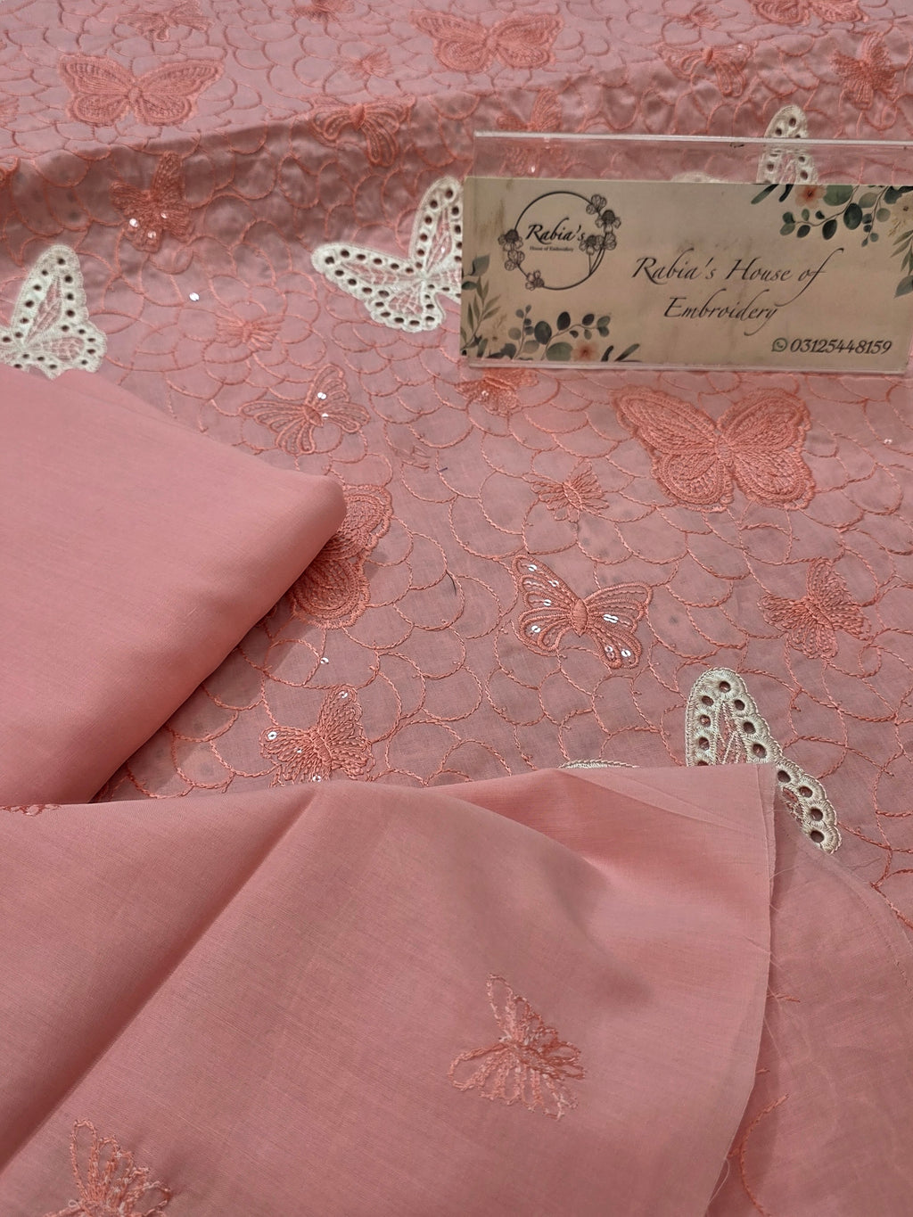 Bareeze embroidered lawn 2pc