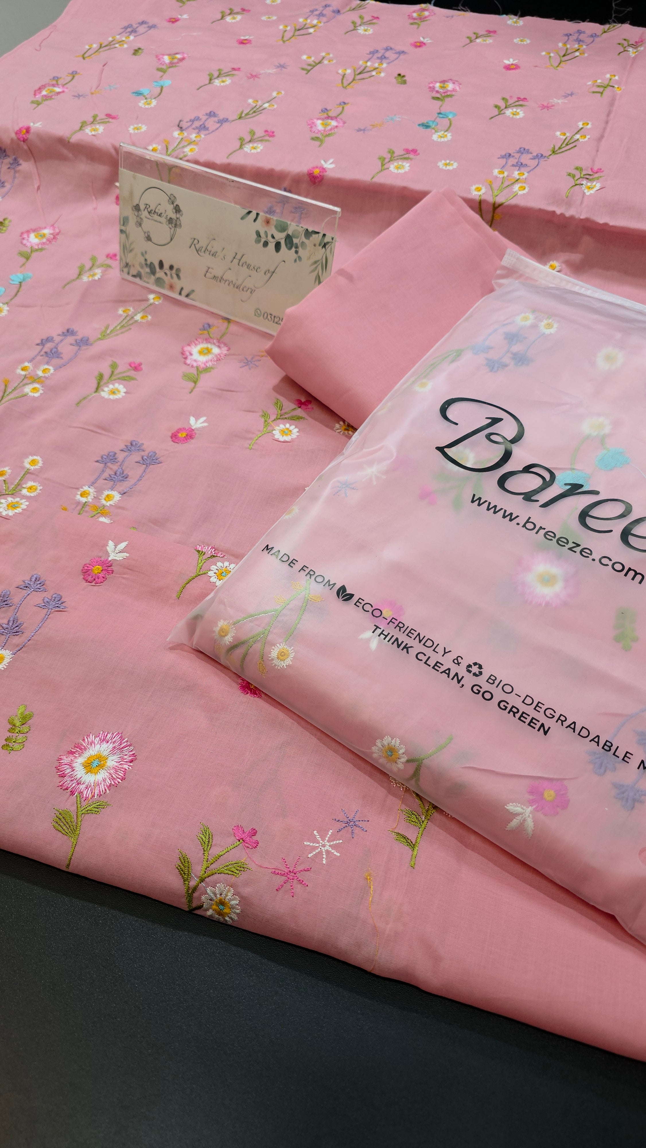 Bareeze embroidered lawn 2pc