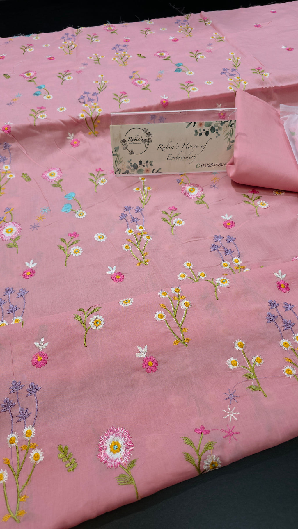 Bareeze embroidered lawn 2pc
