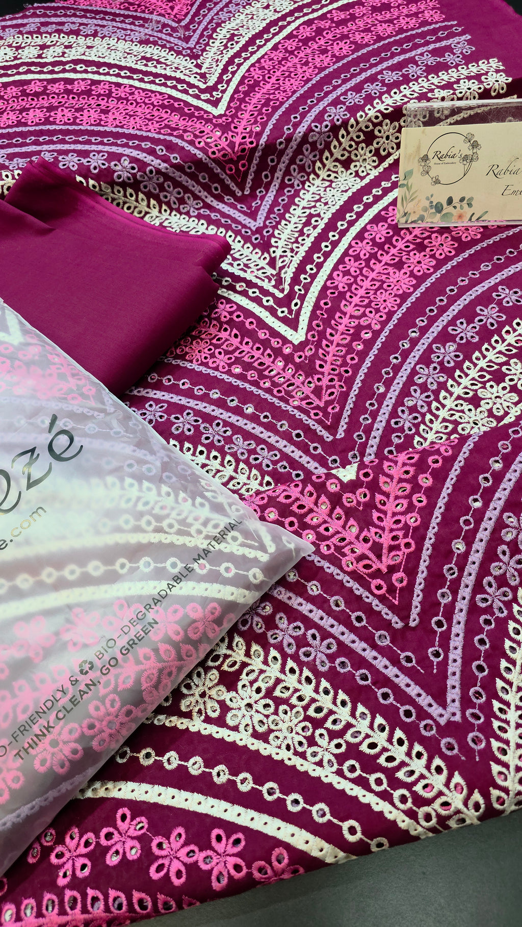 Bareeze embroidered lawn 2pc