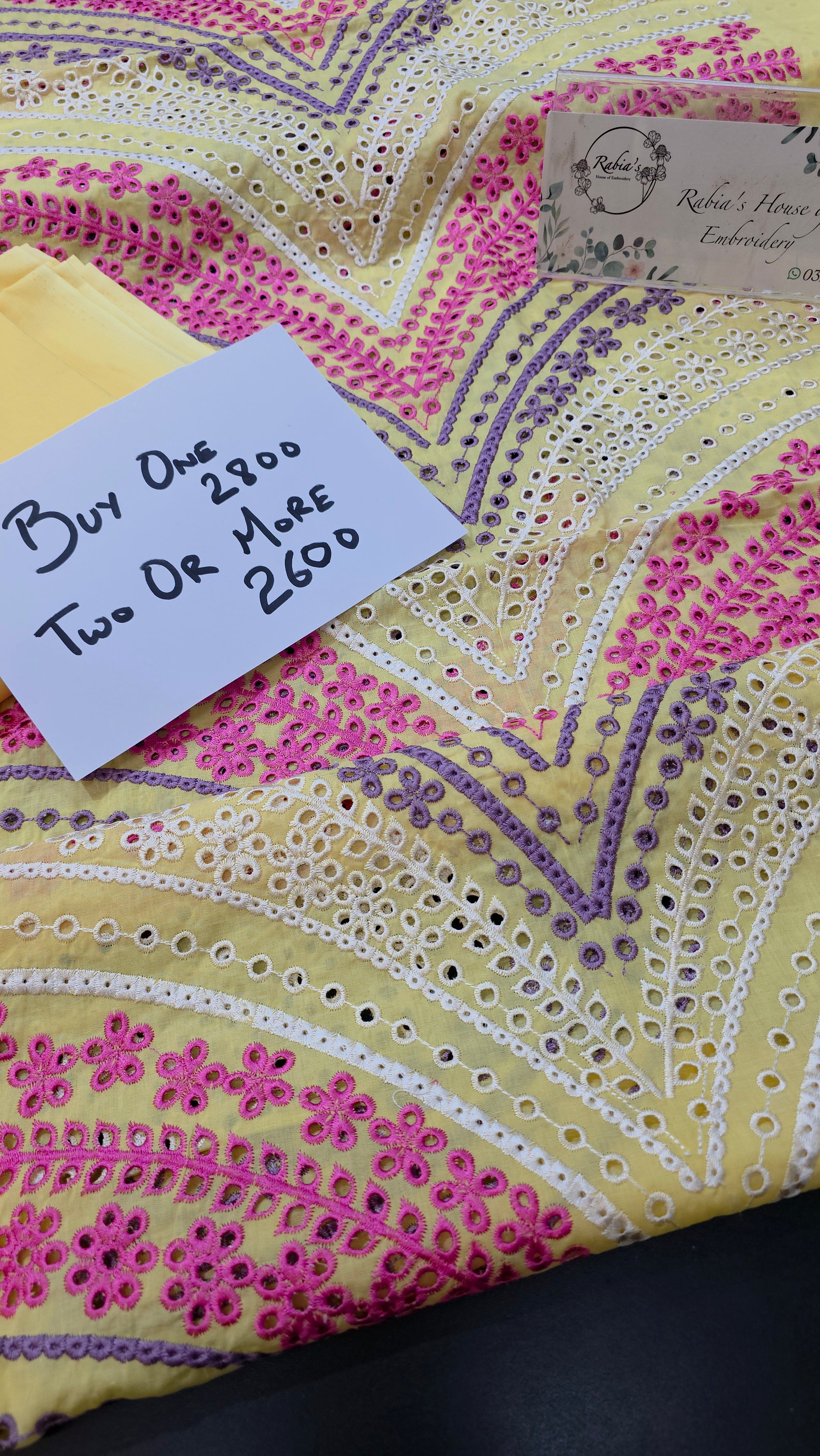 Bareeze embroidered lawn 2pc