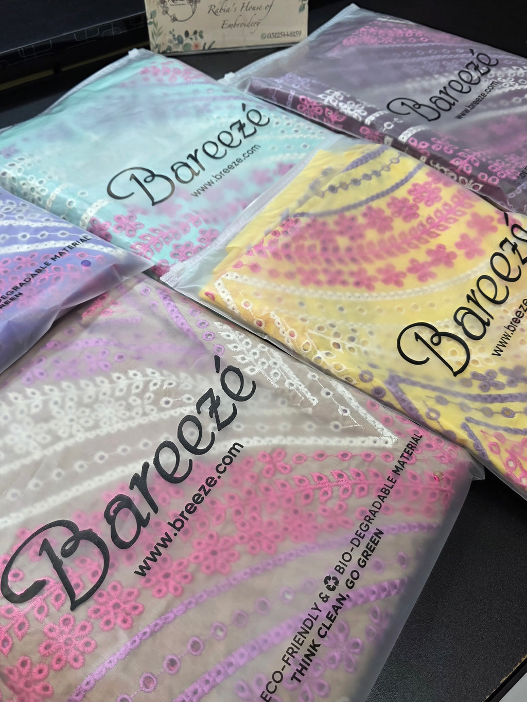 Bareeze embroidered lawn 2pc