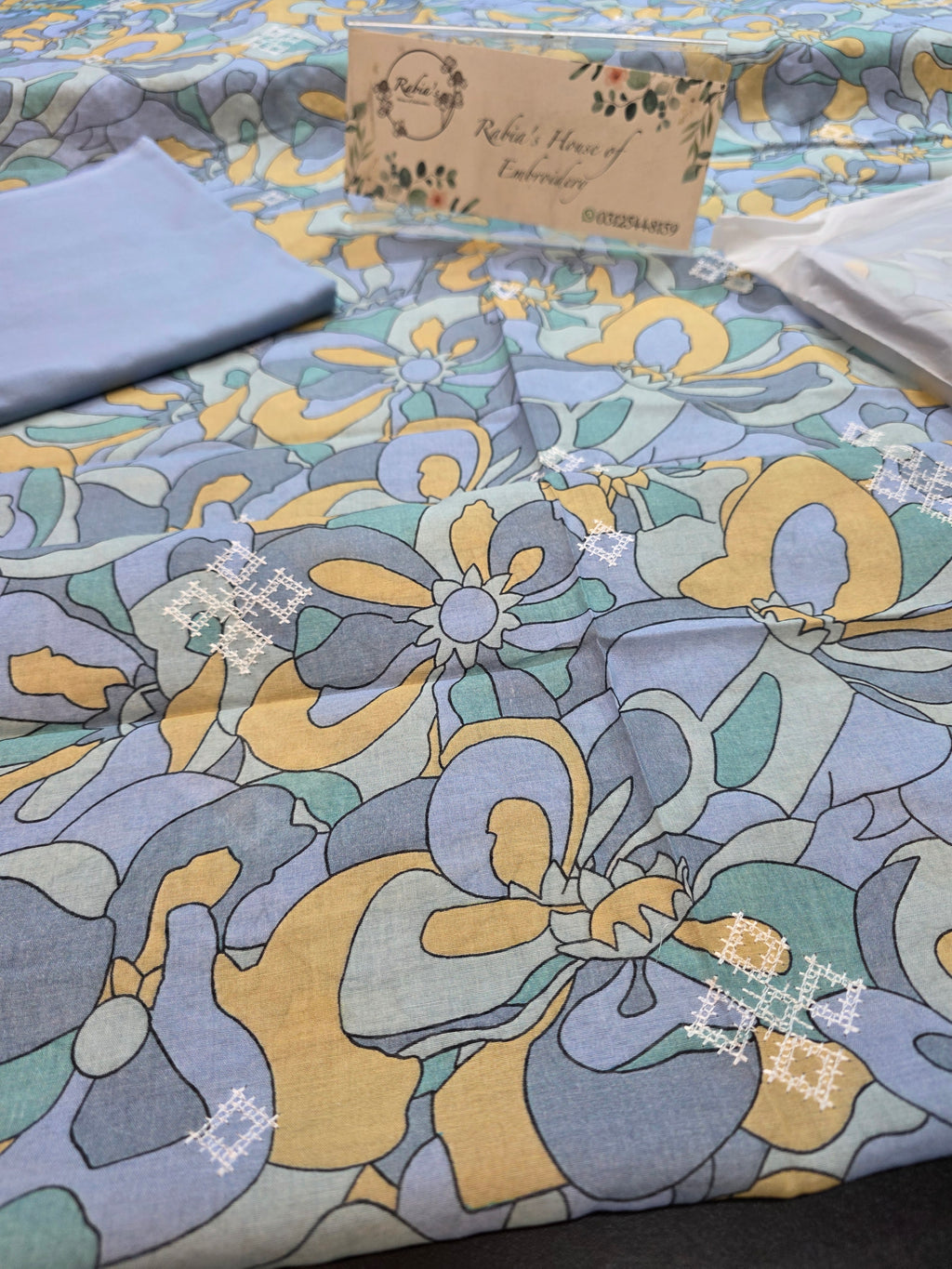 Bareeze lawn 3pc printed plus embroidery