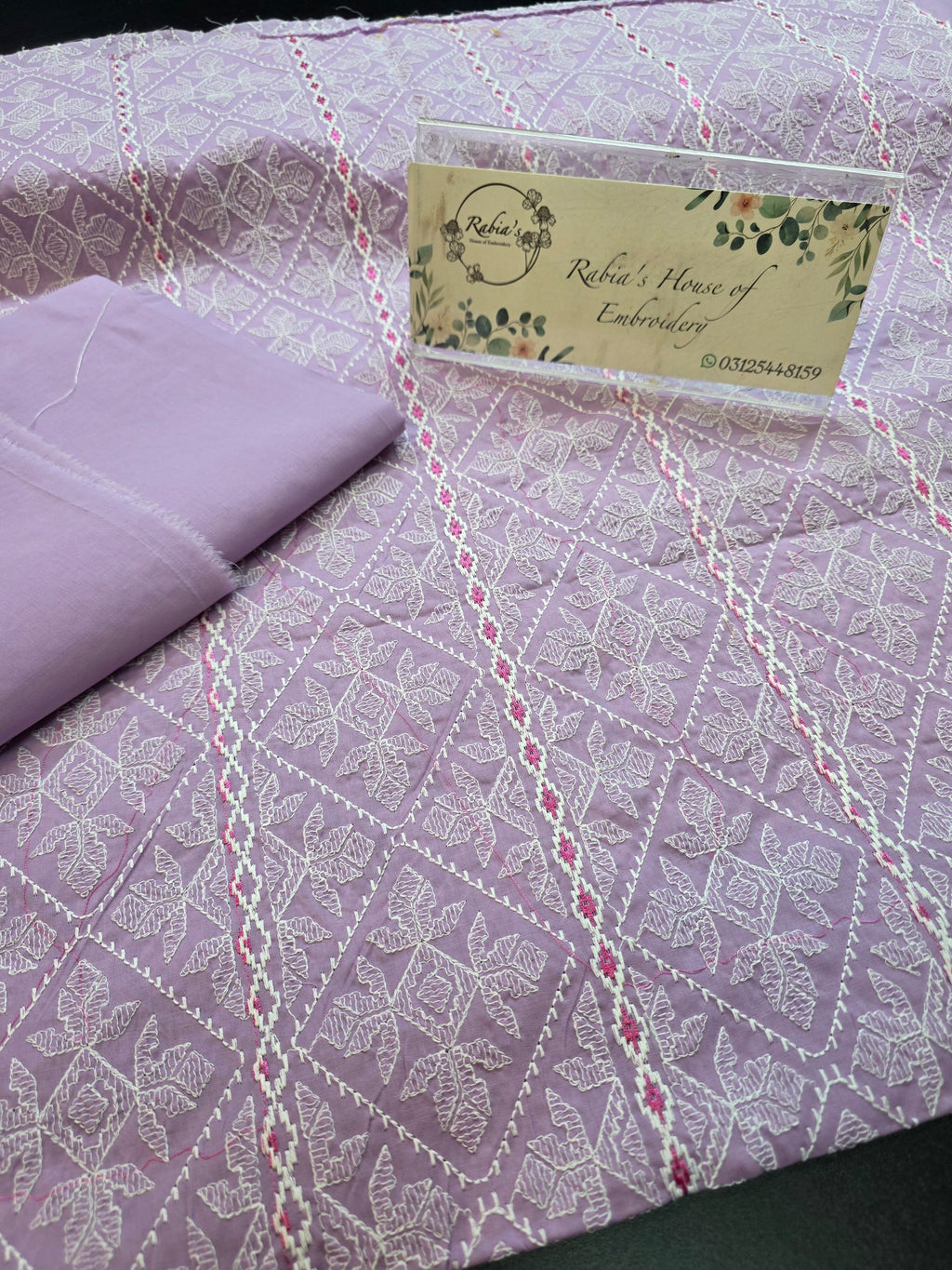 Bareeze embroidered lawn 2pc