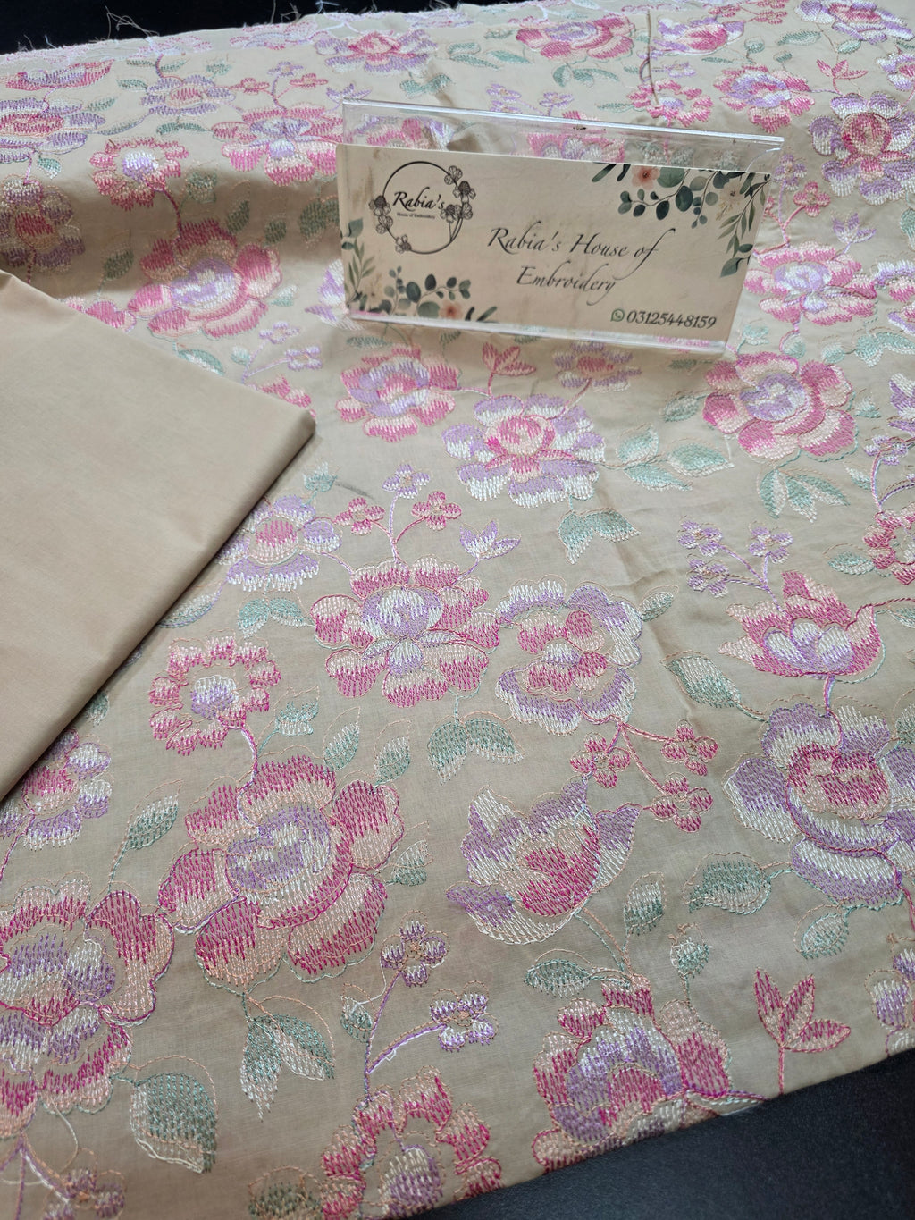 Bareeze embroidered lawn 2pc