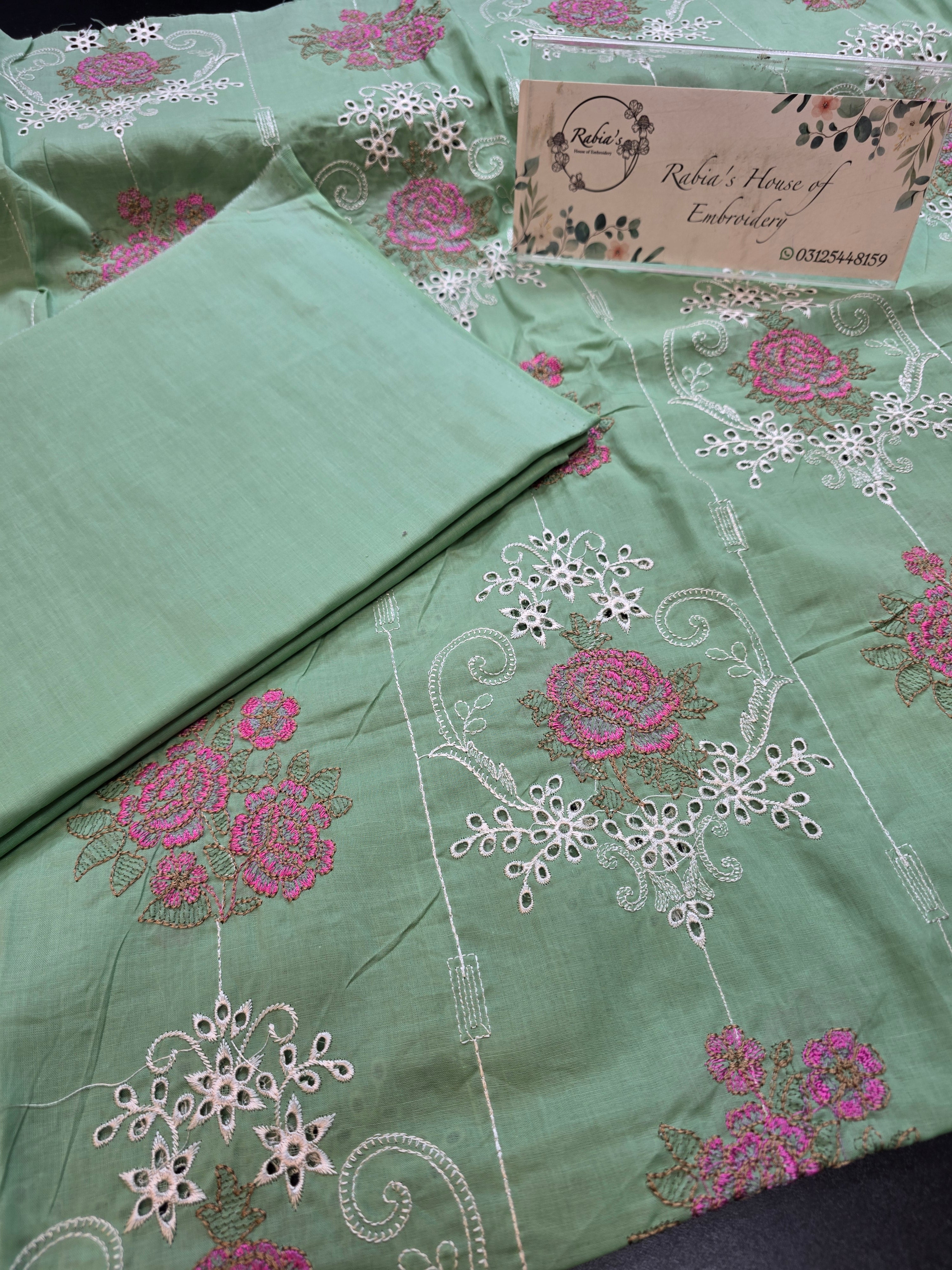 Bareeze embroidered lawn 2pc
