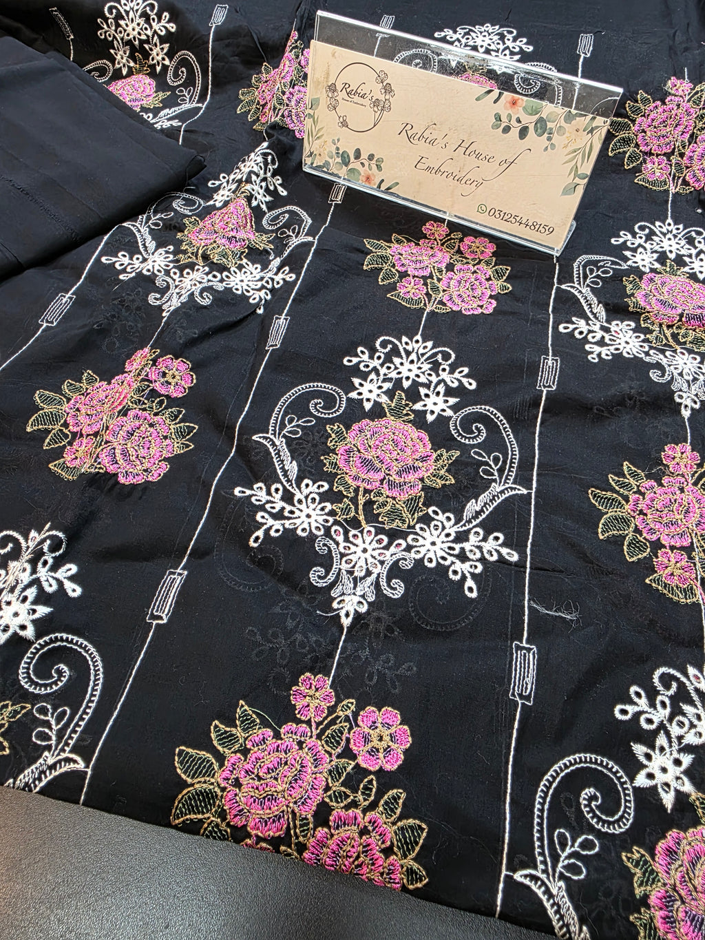 Bareeze embroidered lawn 2pc