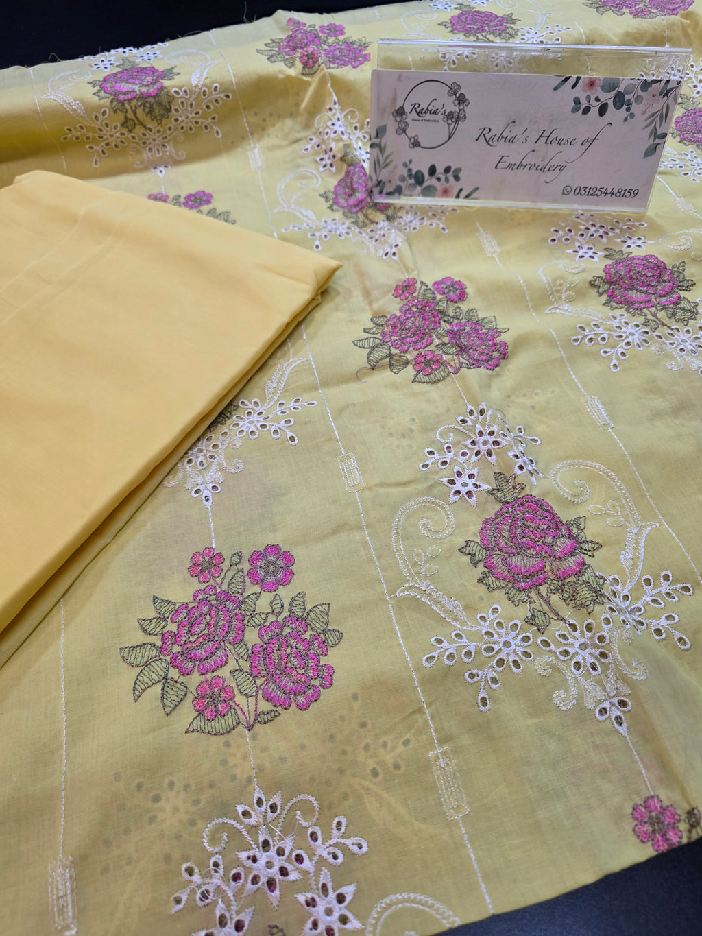 Bareeze embroidered lawn 2pc