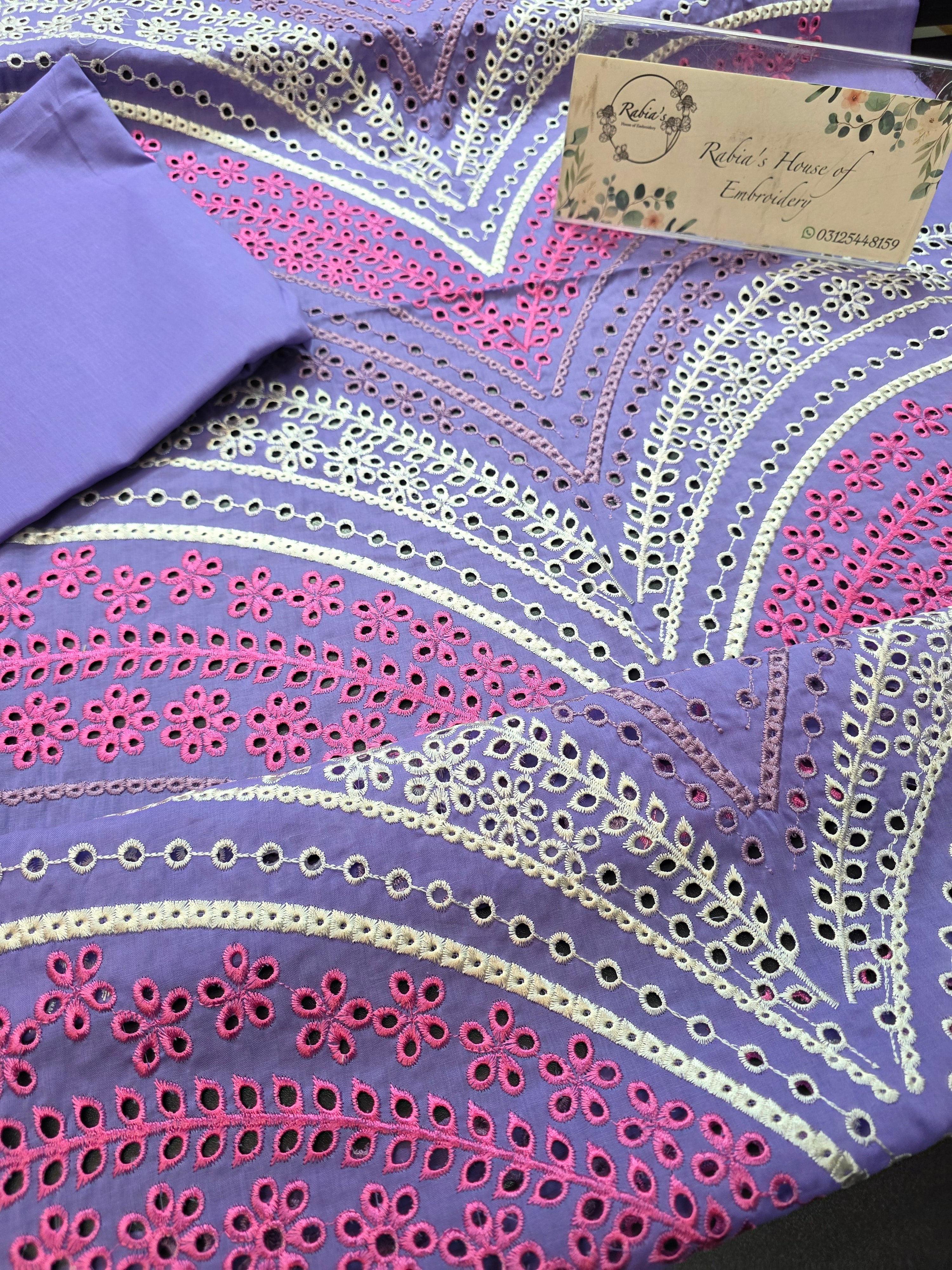 Bareeze embroidered lawn 2pc