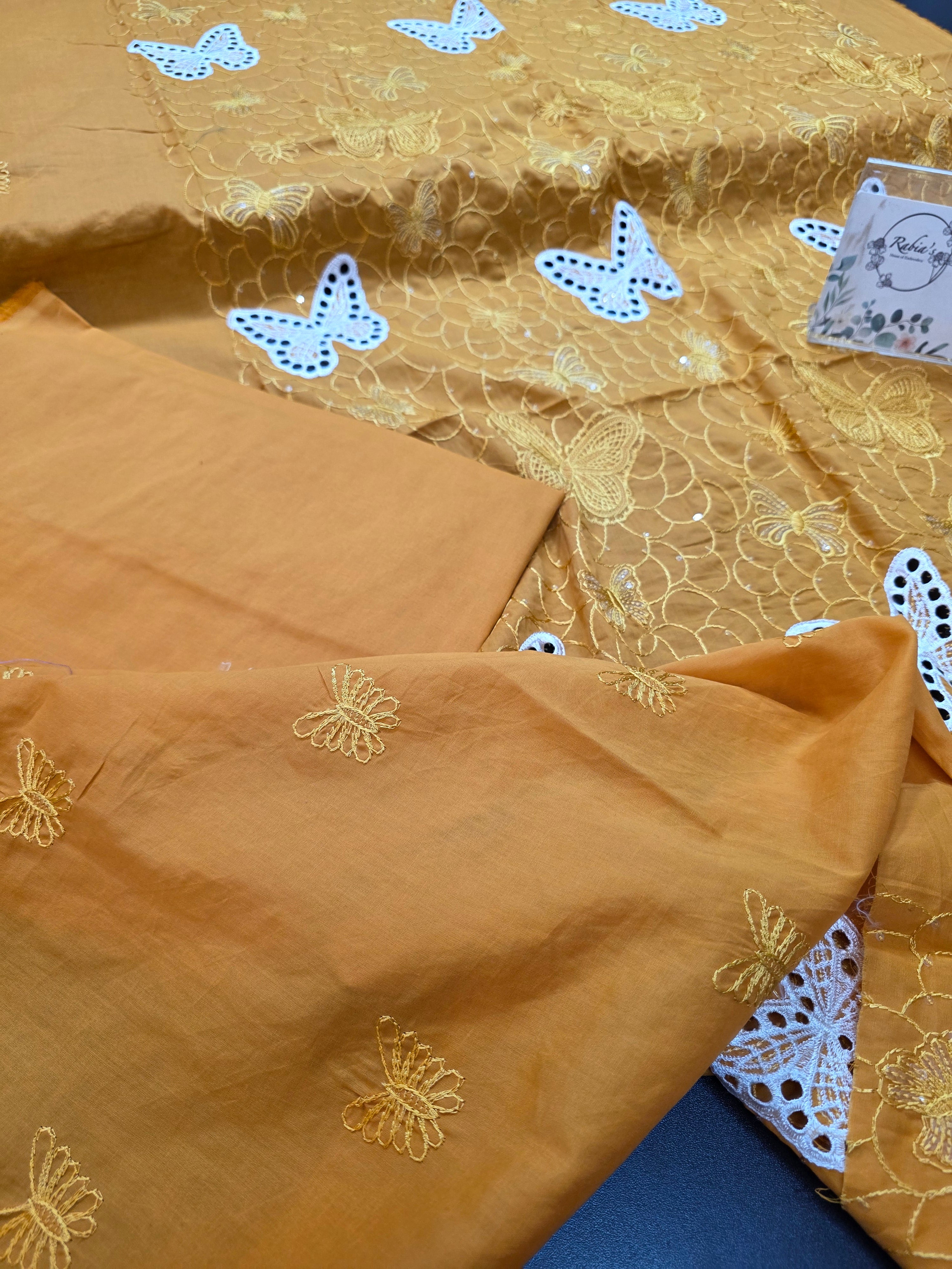 Bareeze embroidered lawn 2pc