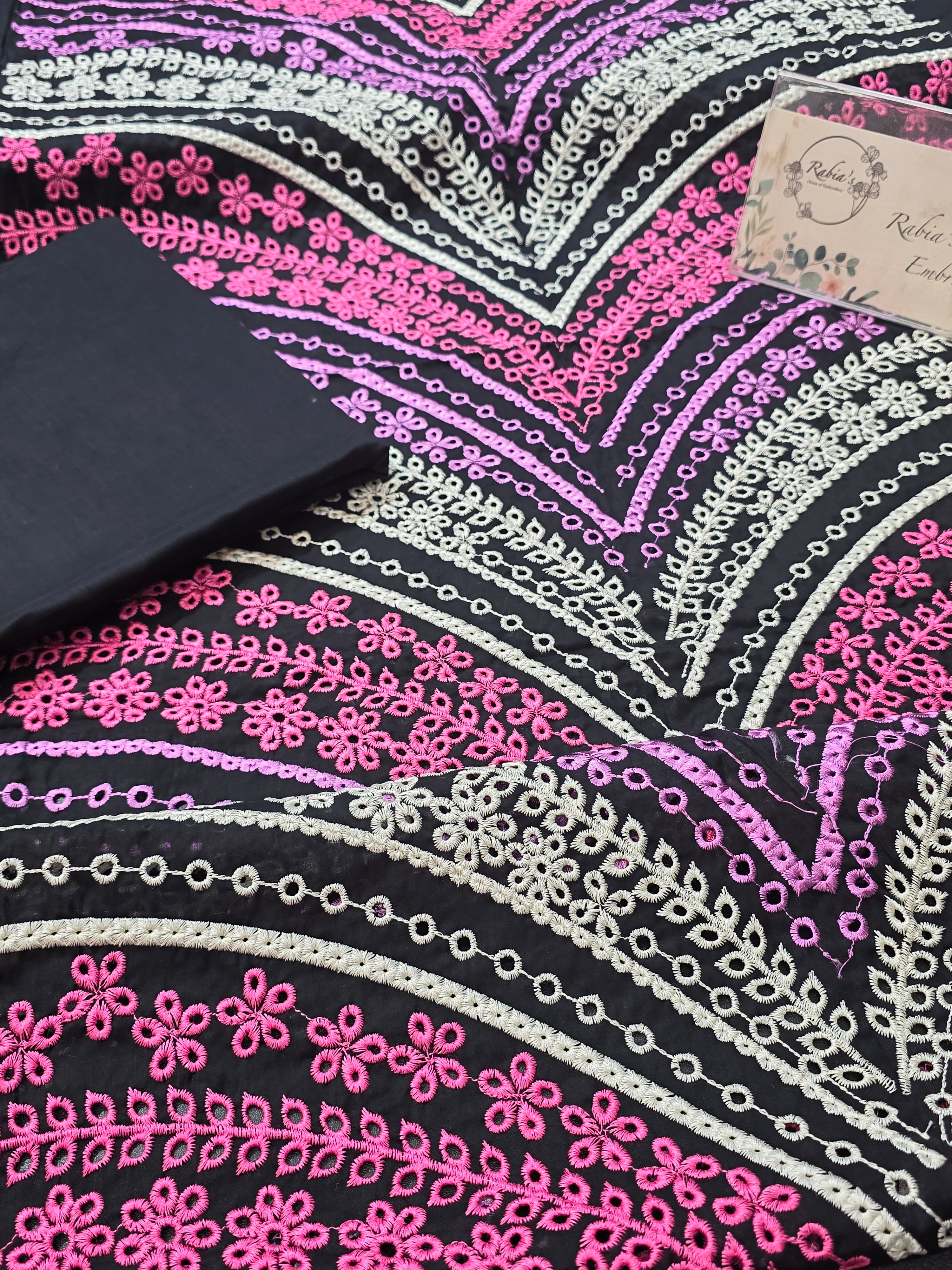Bareeze embroidered lawn 2pc