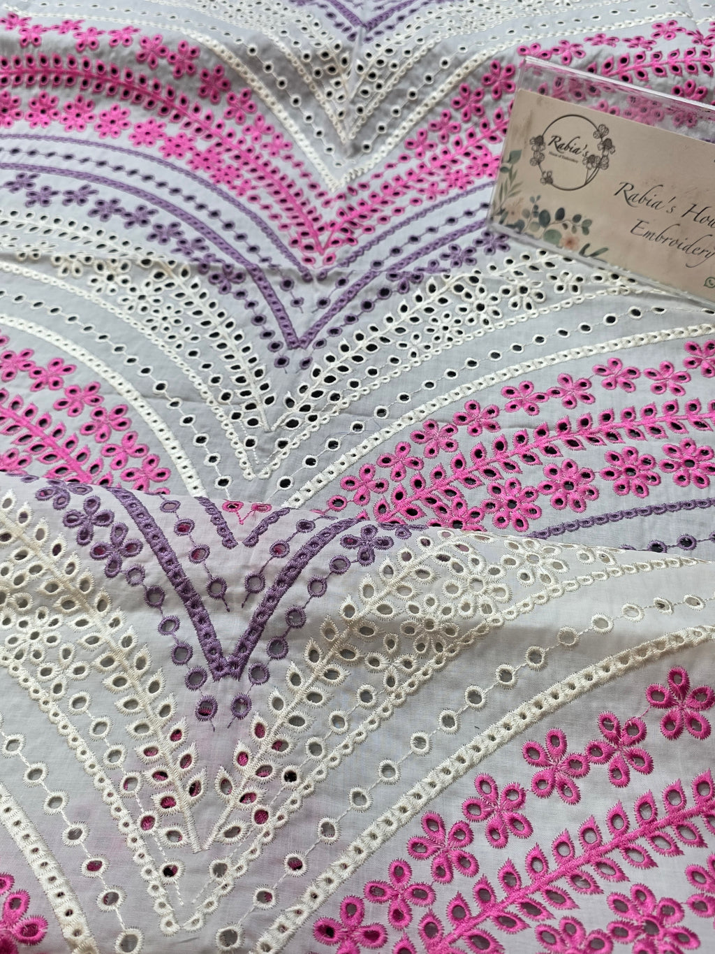 Bareeze embroidered lawn 2pc