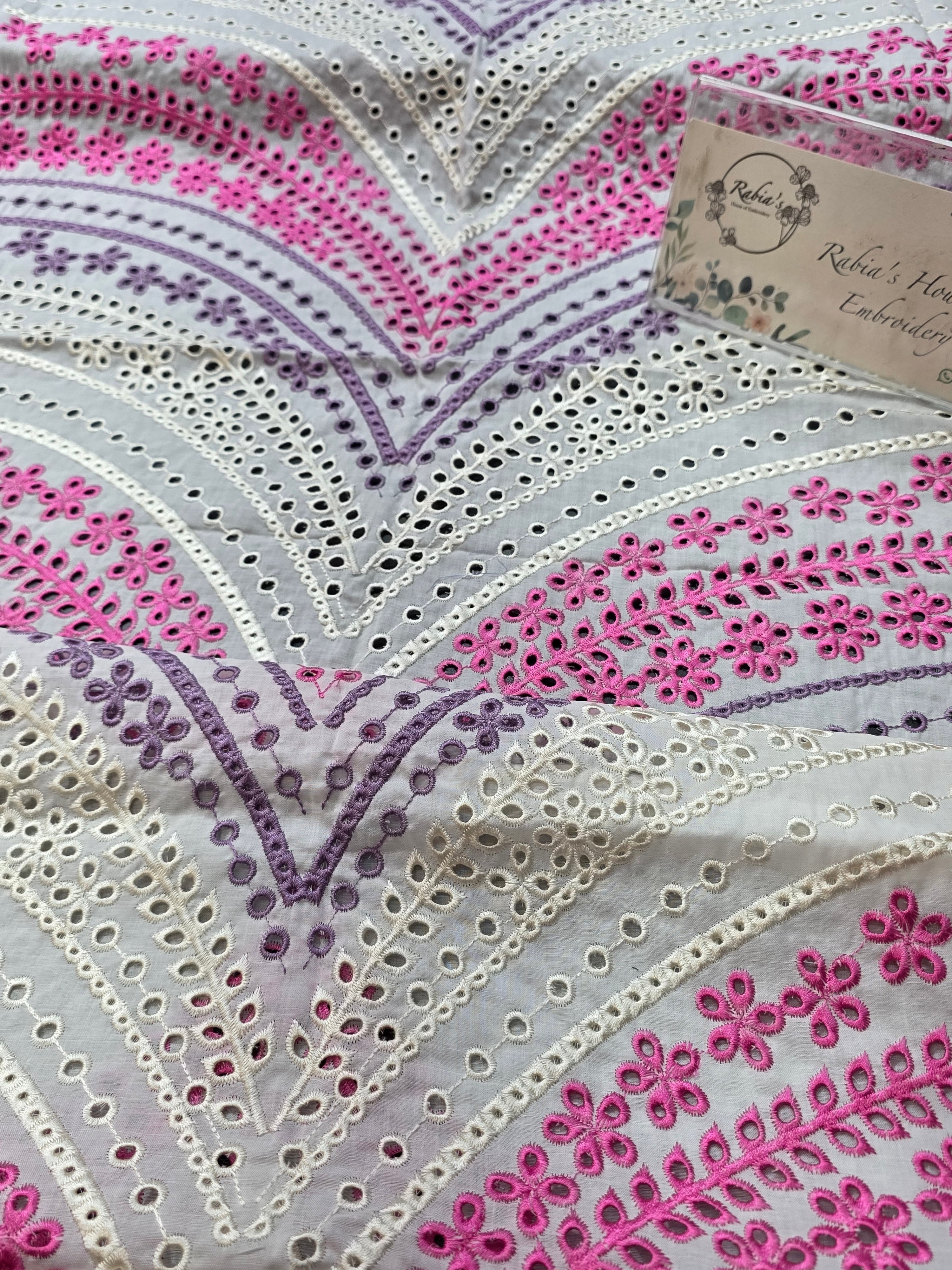 Bareeze embroidered lawn 2pc