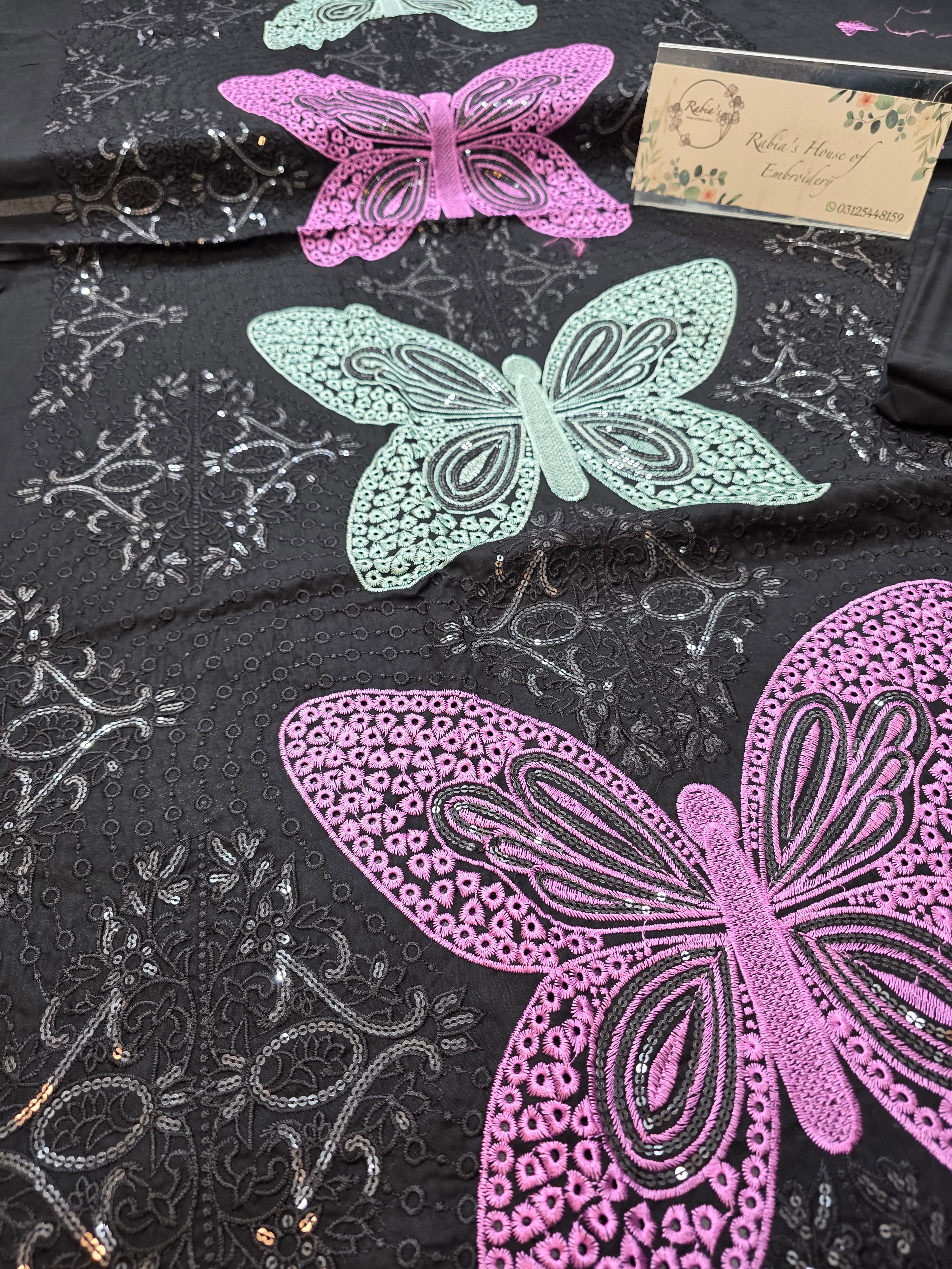 Bareeze embroidered lawn 2pc