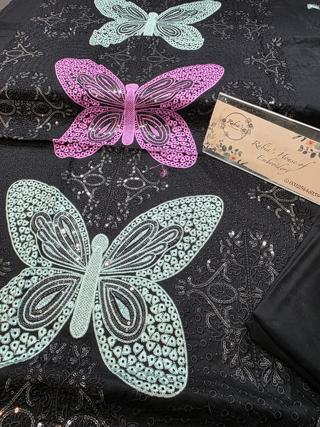 Bareeze embroidered lawn 2pc