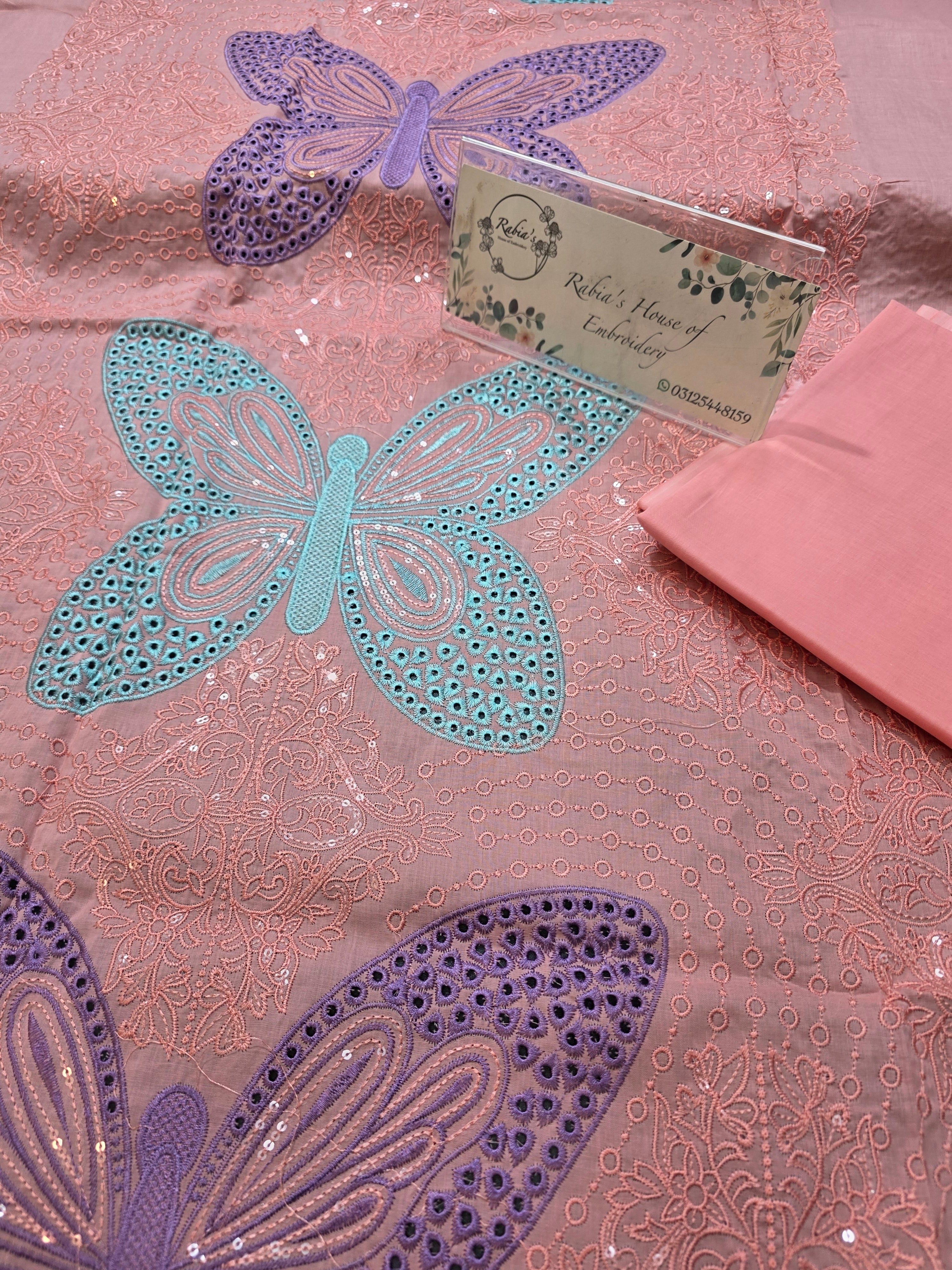 Bareeze embroidered lawn 2pc