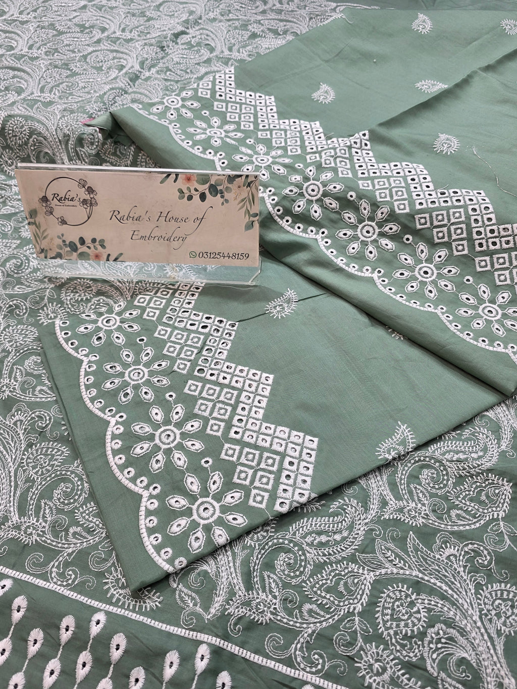 Lawn 4pc with chiffon duppatta