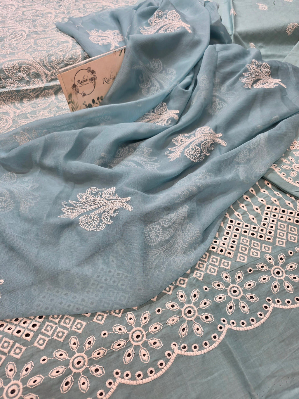 Lawn 4pc with chiffon duppatta