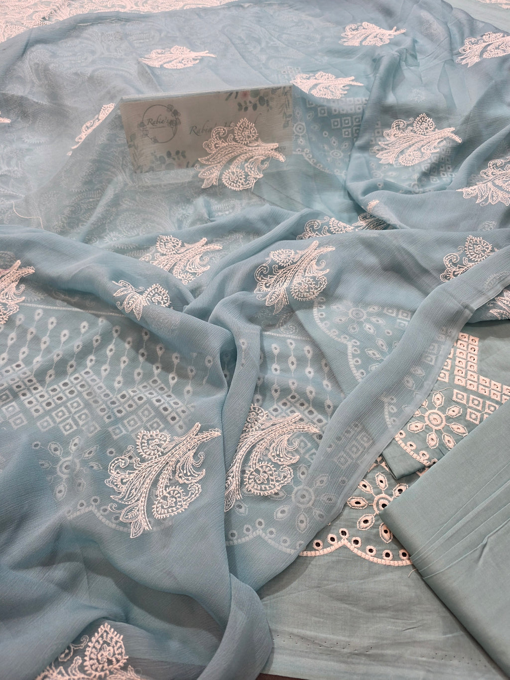 Lawn 4pc with chiffon duppatta