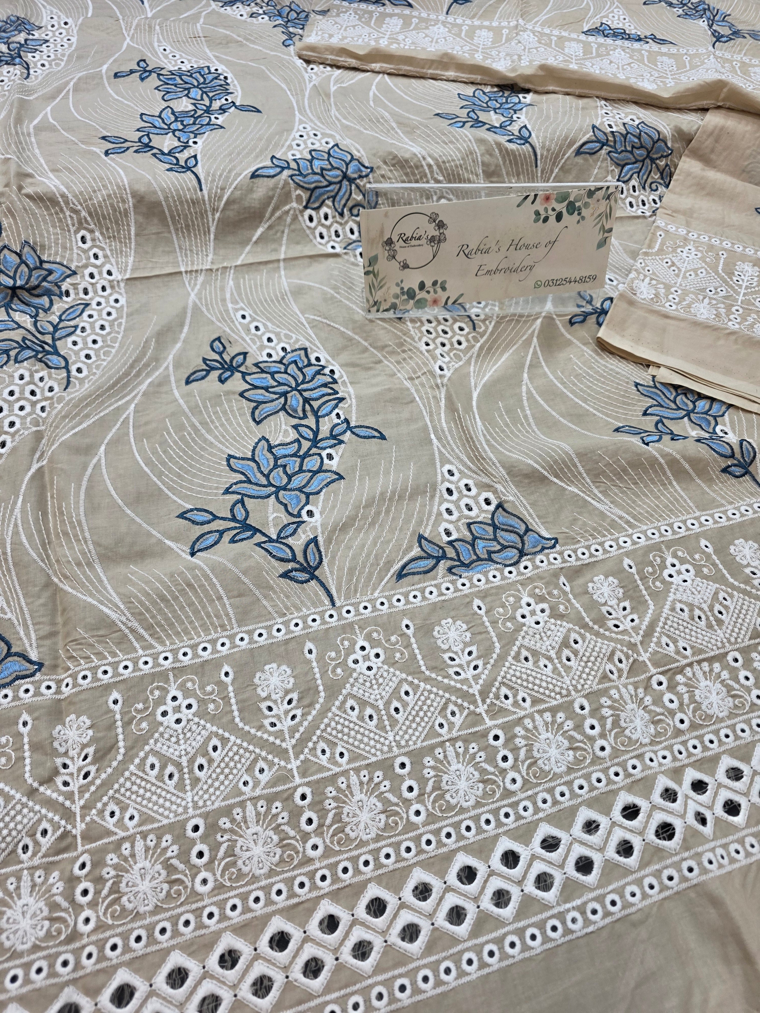Lawn 4pc with chiffon duppatta