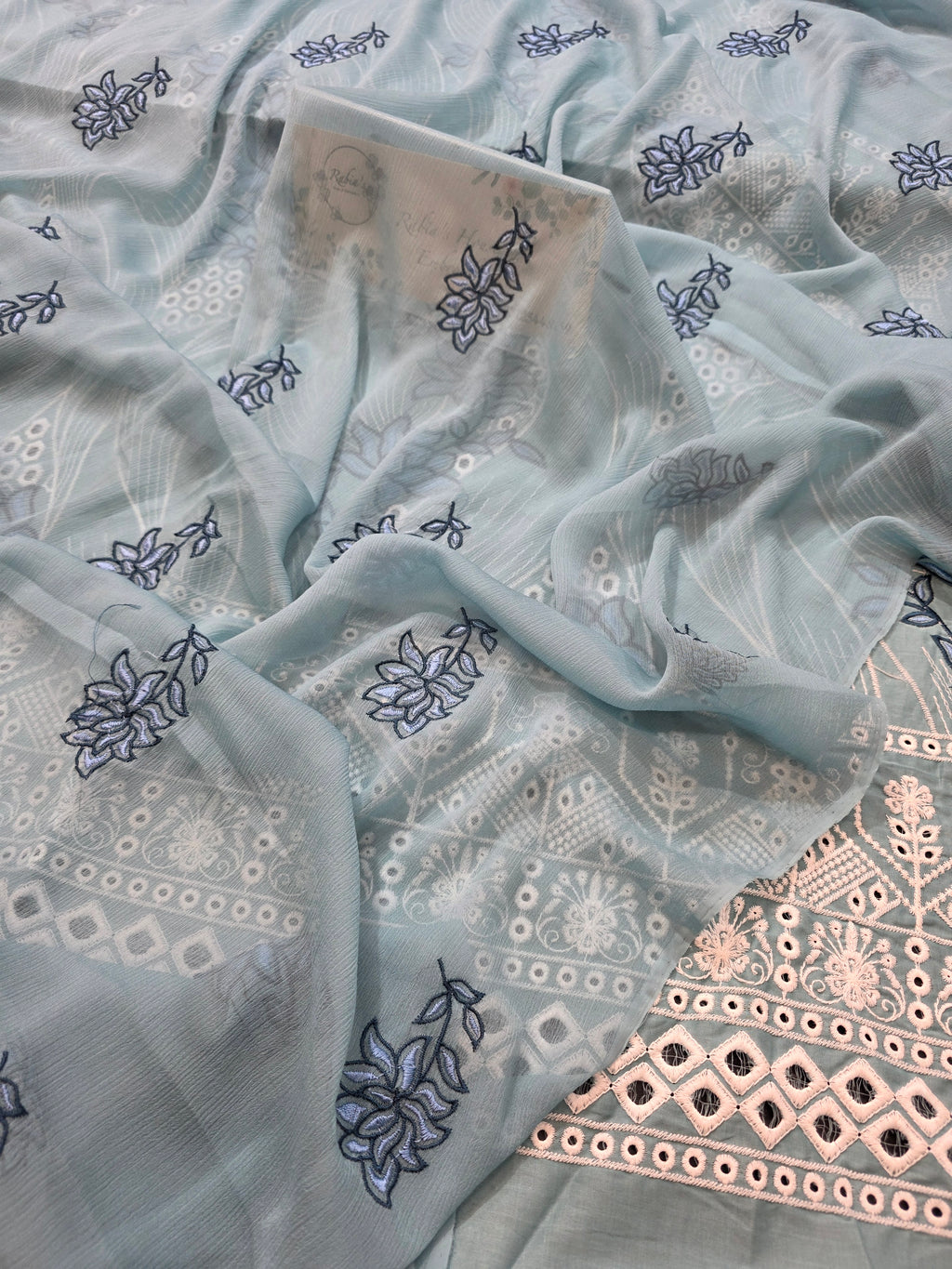 Lawn 4pc with chiffon duppatta