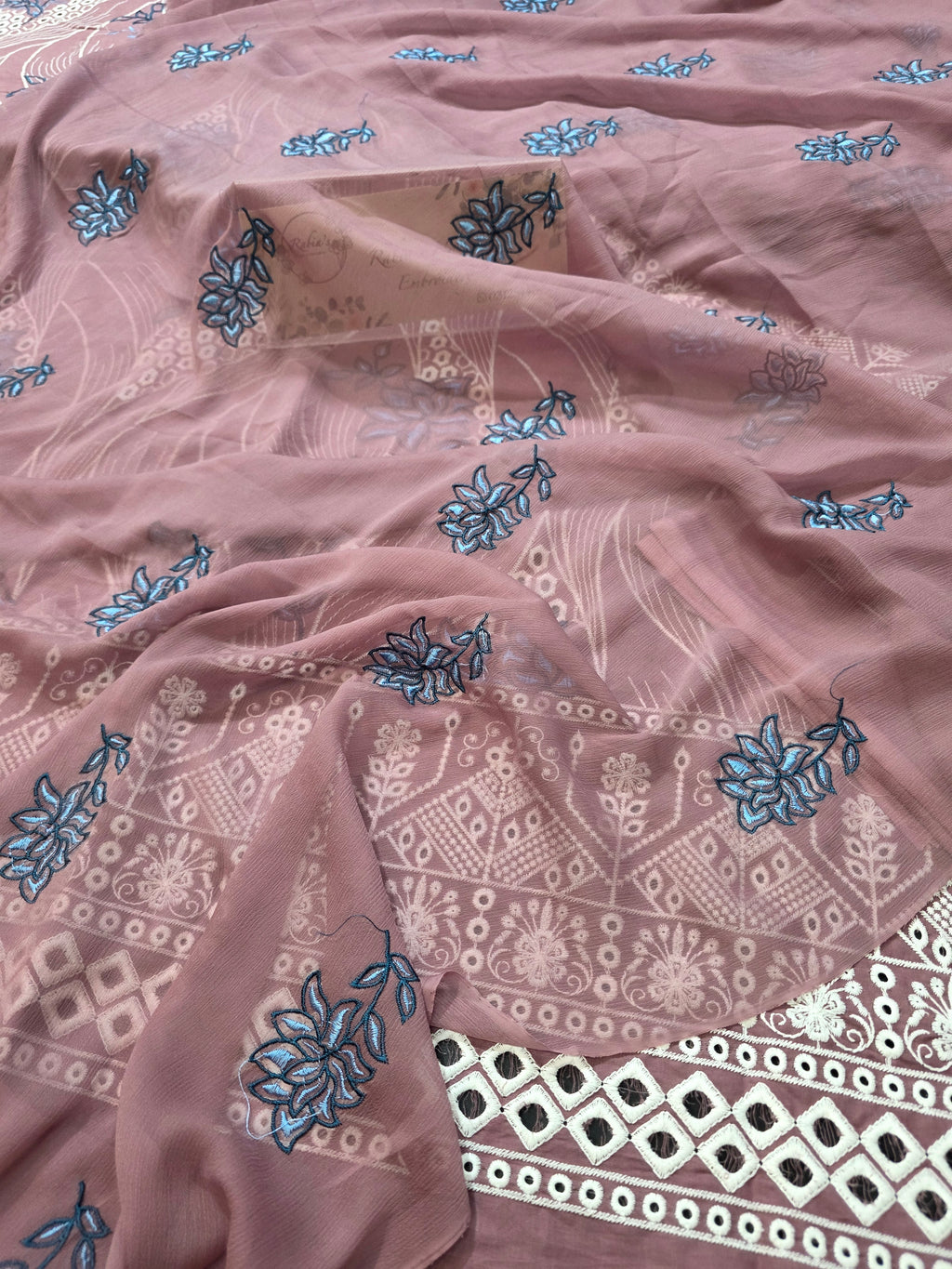 Lawn 4pc with chiffon duppatta