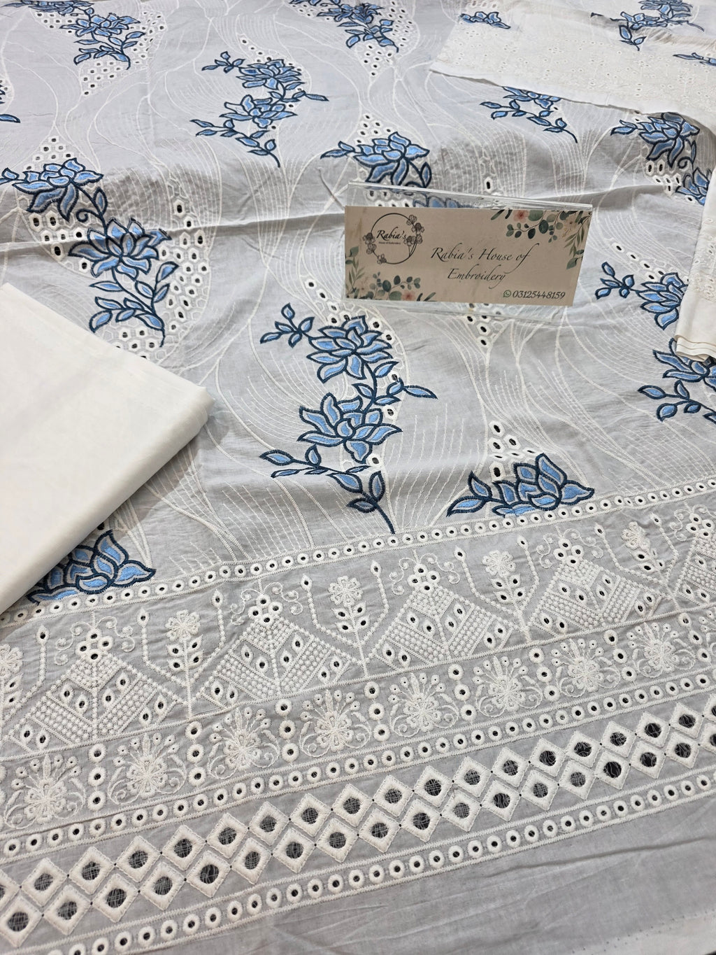 Lawn 4pc with chiffon duppatta