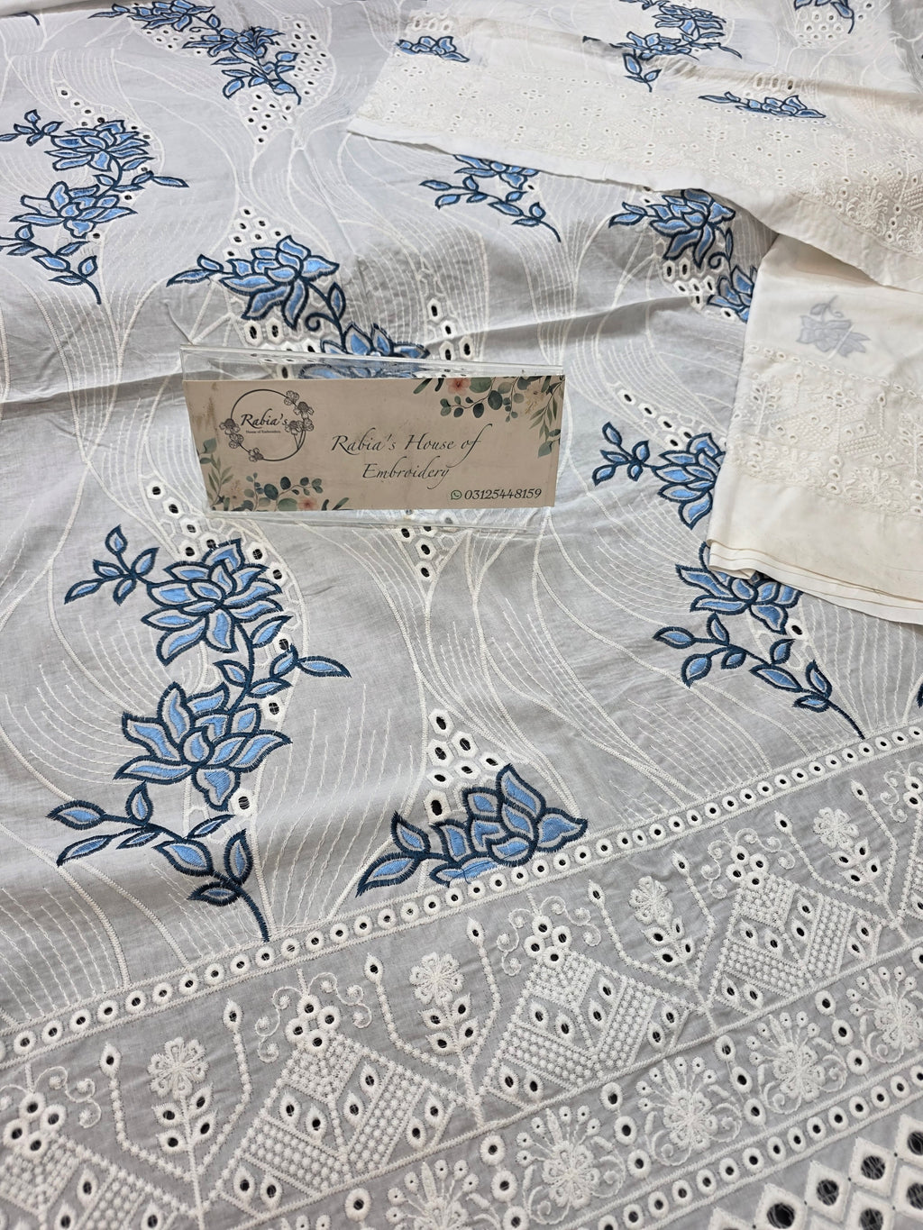 Lawn 4pc with chiffon duppatta