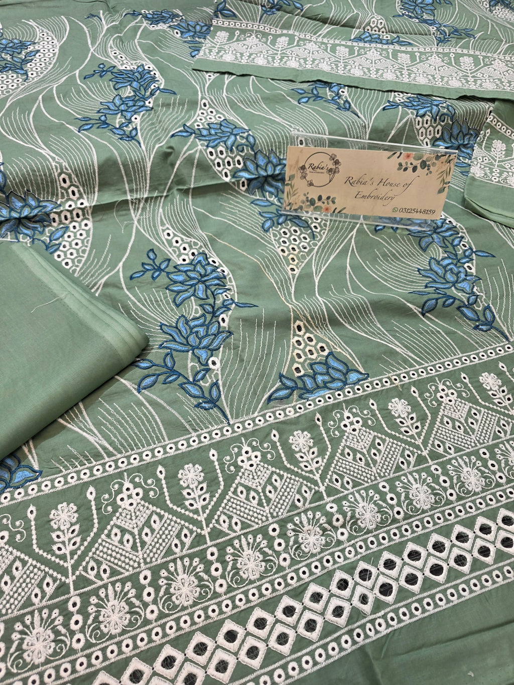 Lawn 4pc with chiffon duppatta