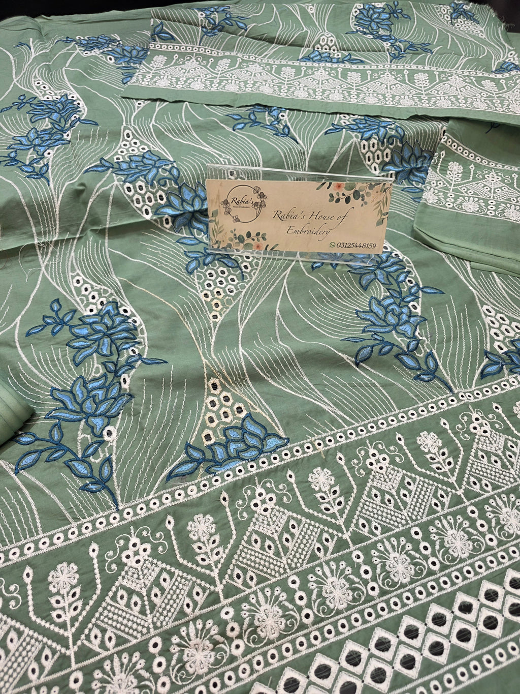Lawn 4pc with chiffon duppatta