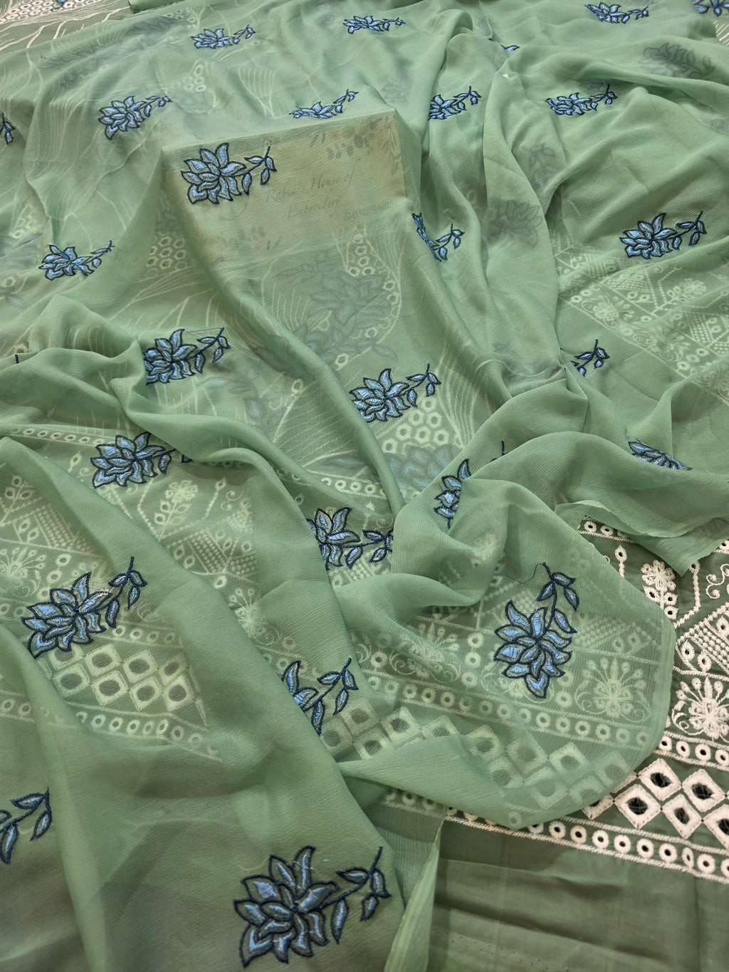 Lawn 4pc with chiffon duppatta