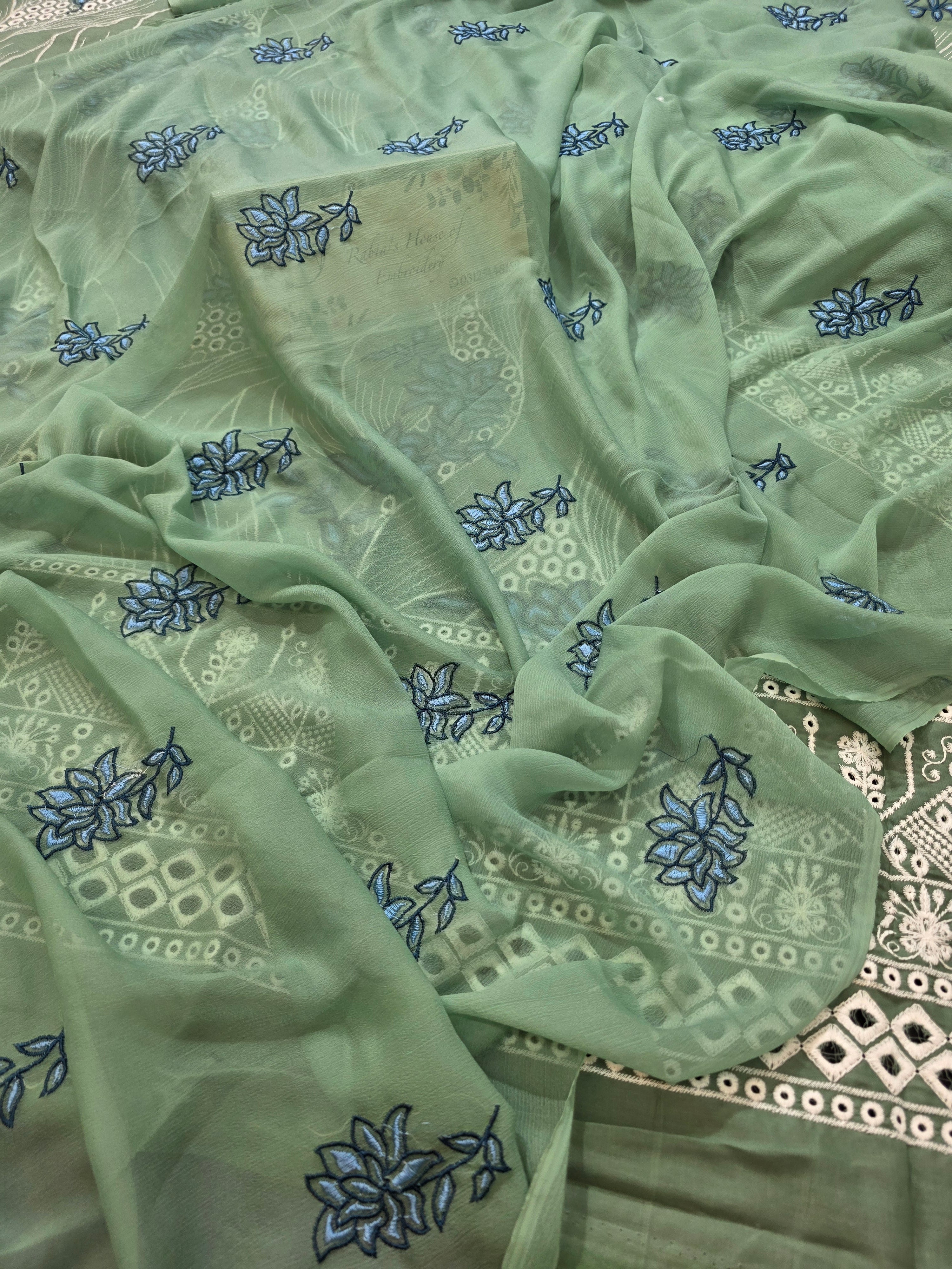 Lawn 4pc with chiffon duppatta