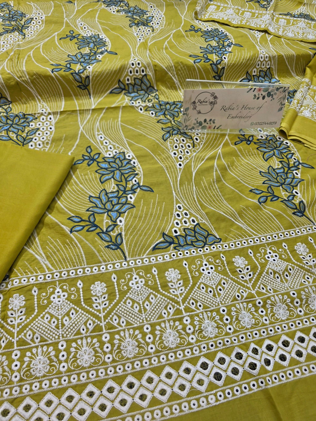 Lawn 4pc with chiffon duppatta