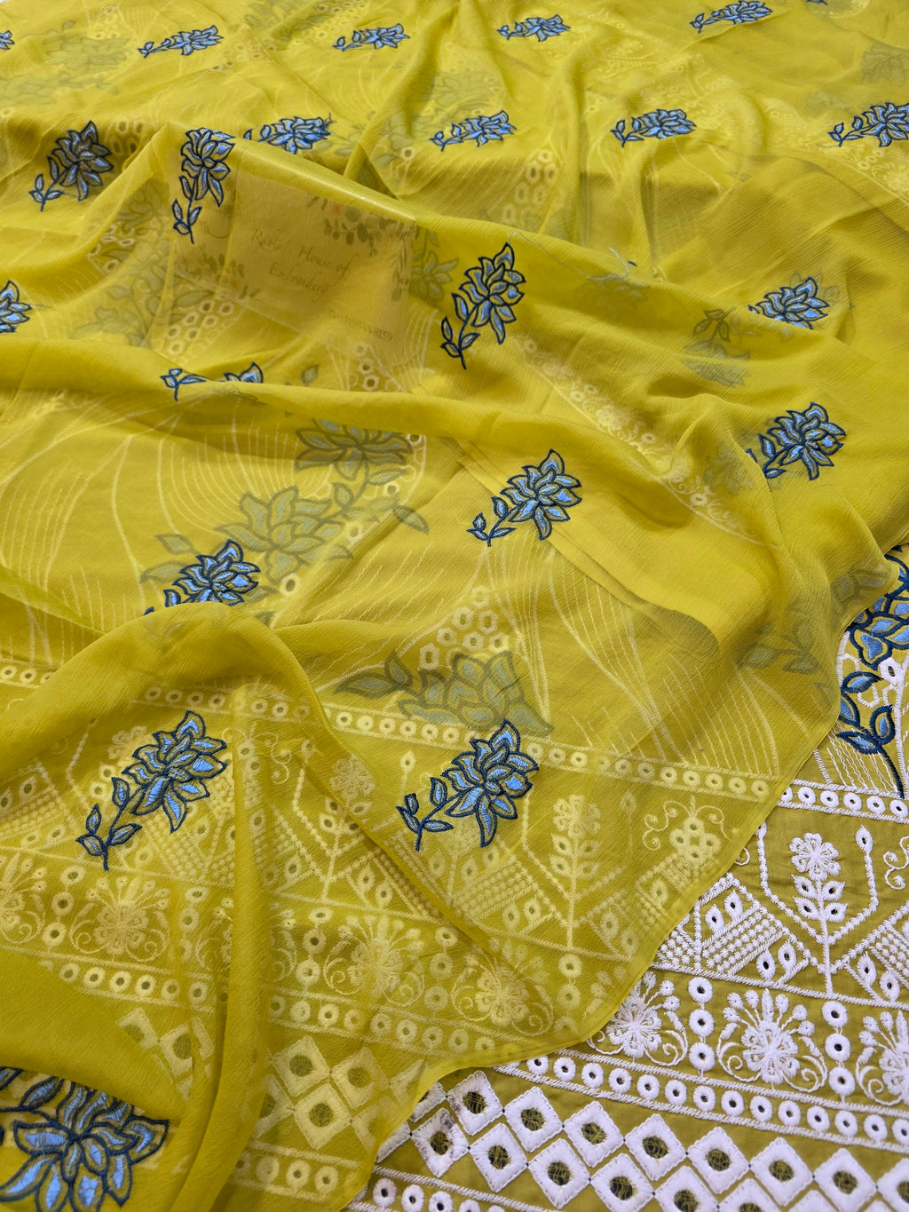 Lawn 4pc with chiffon duppatta