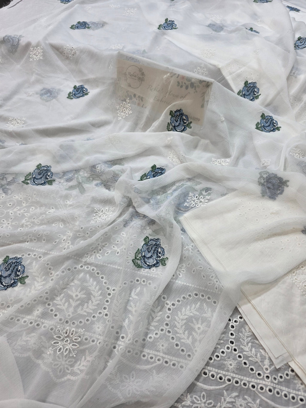 Lawn 4pc with chiffon duppatta