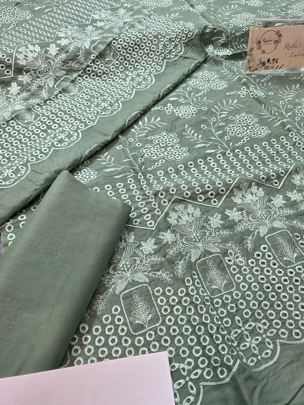 Lawn 4pc with chiffon duppatta
