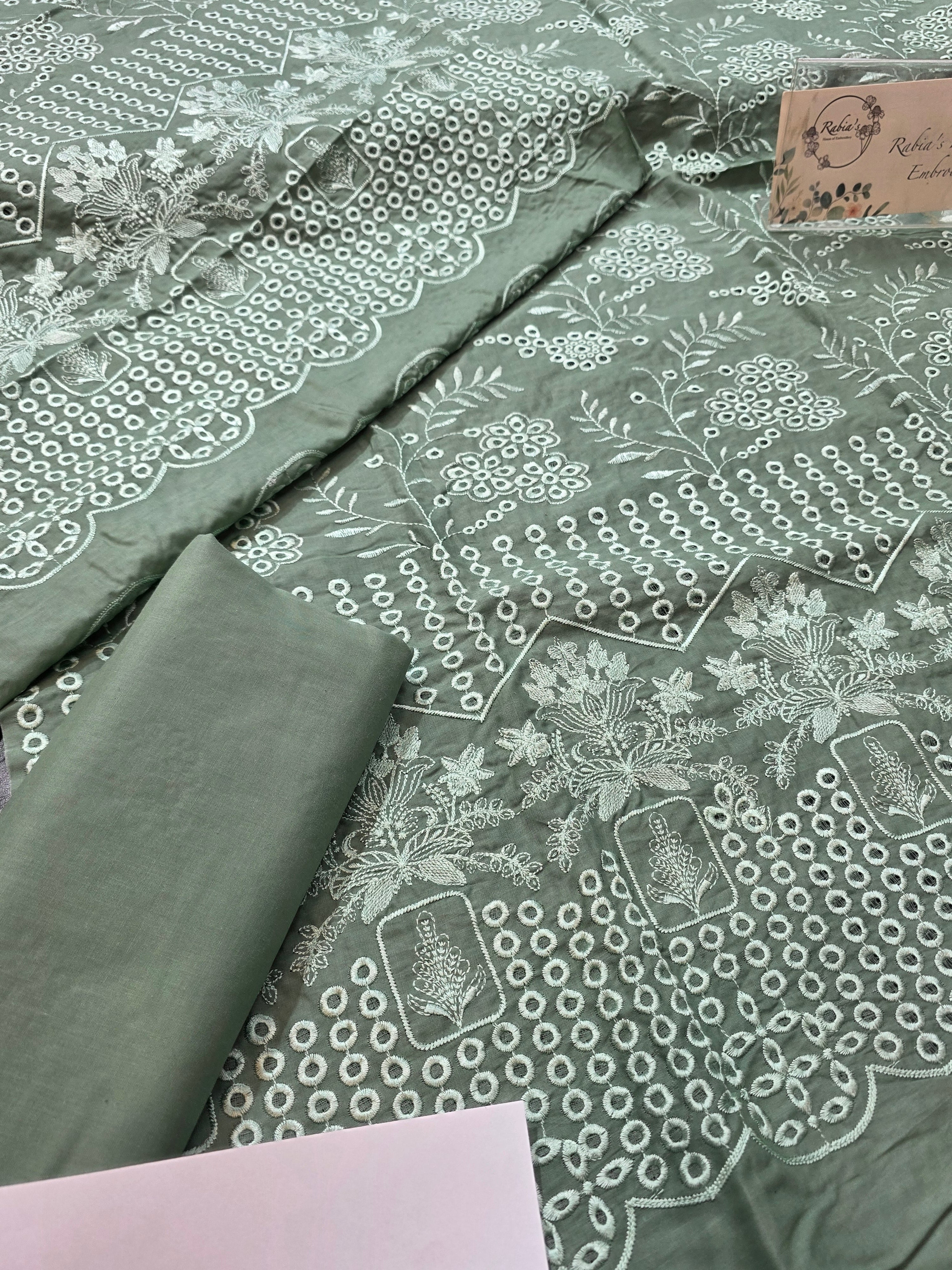 Lawn 4pc with chiffon duppatta