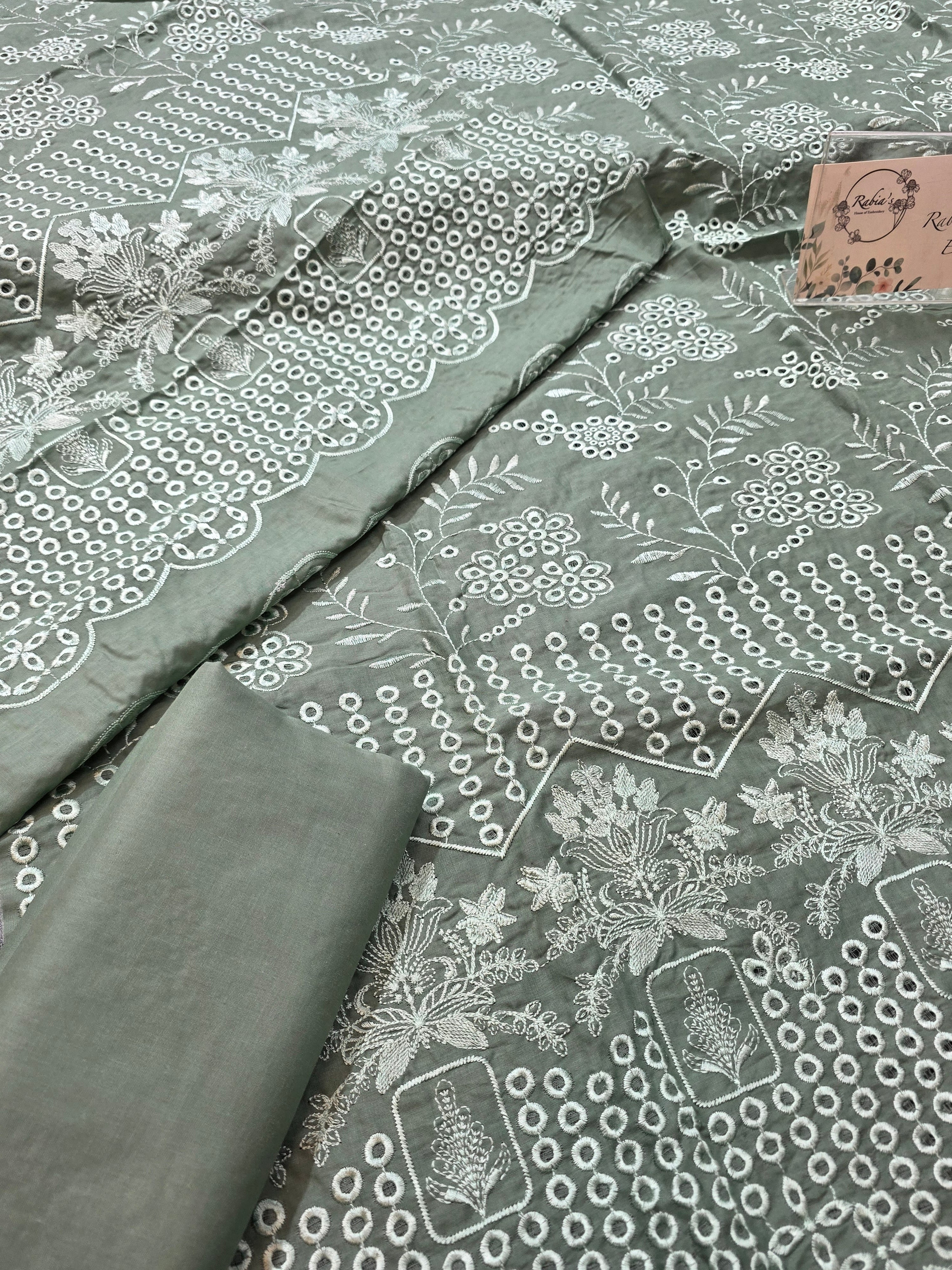 Lawn 4pc with chiffon duppatta