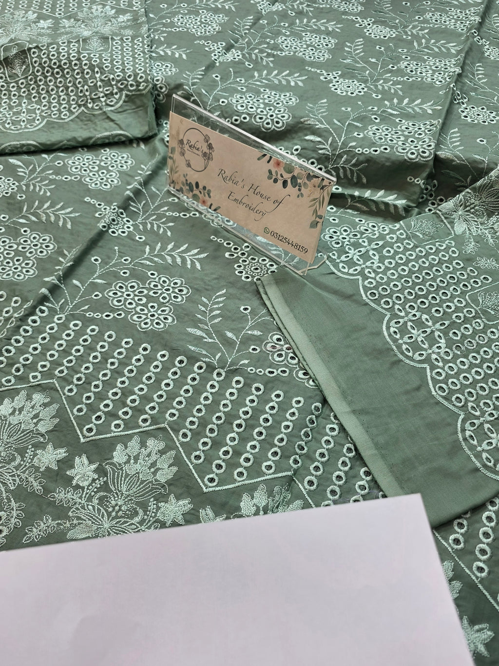 Lawn 4pc with chiffon duppatta