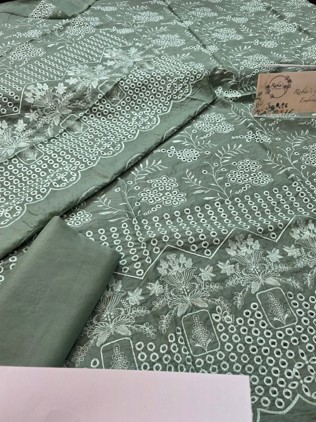 Lawn 4pc with chiffon duppatta