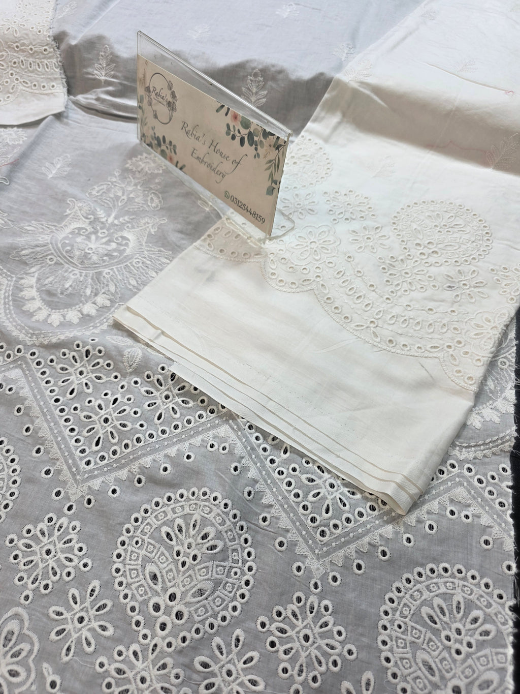 Lawn 4pc with chiffon duppatta