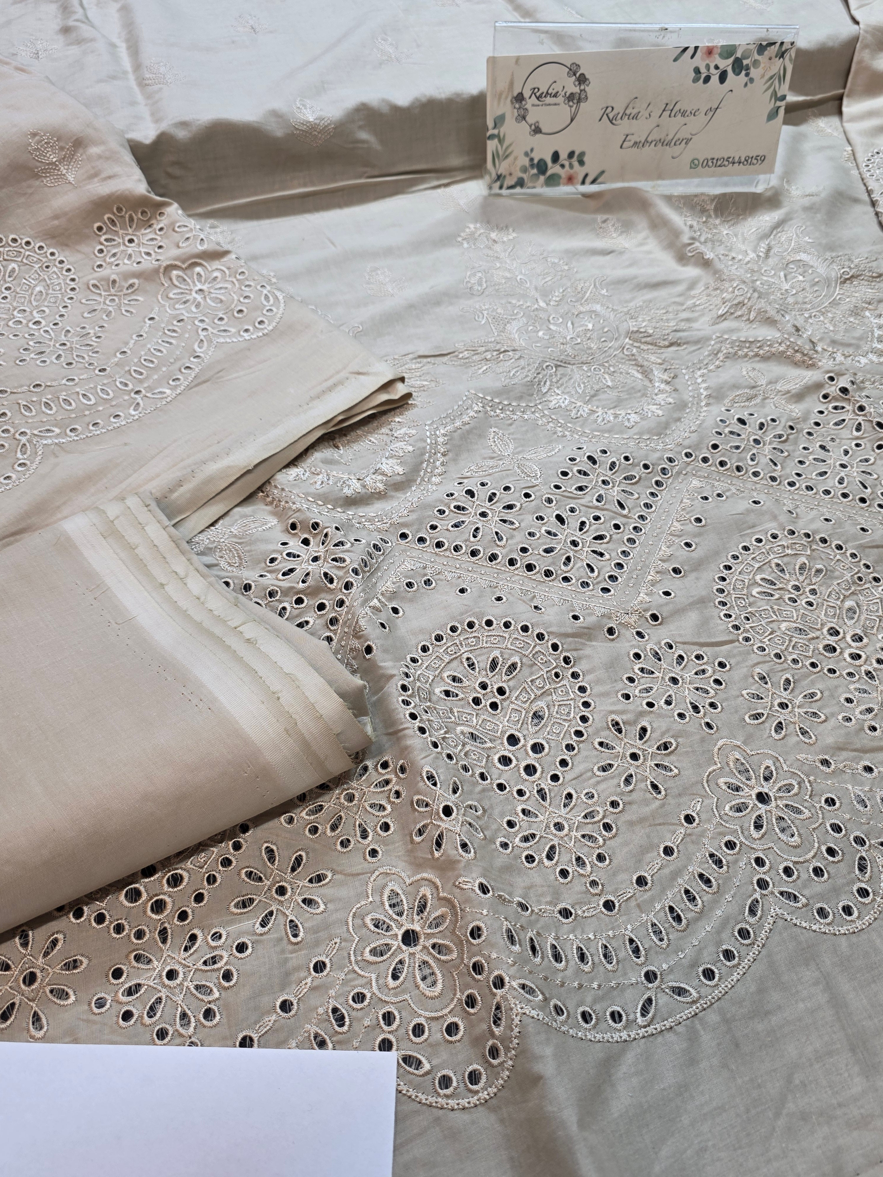 Lawn 4pc with chiffon duppatta
