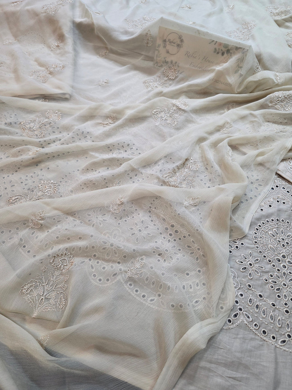 Lawn 4pc with chiffon duppatta