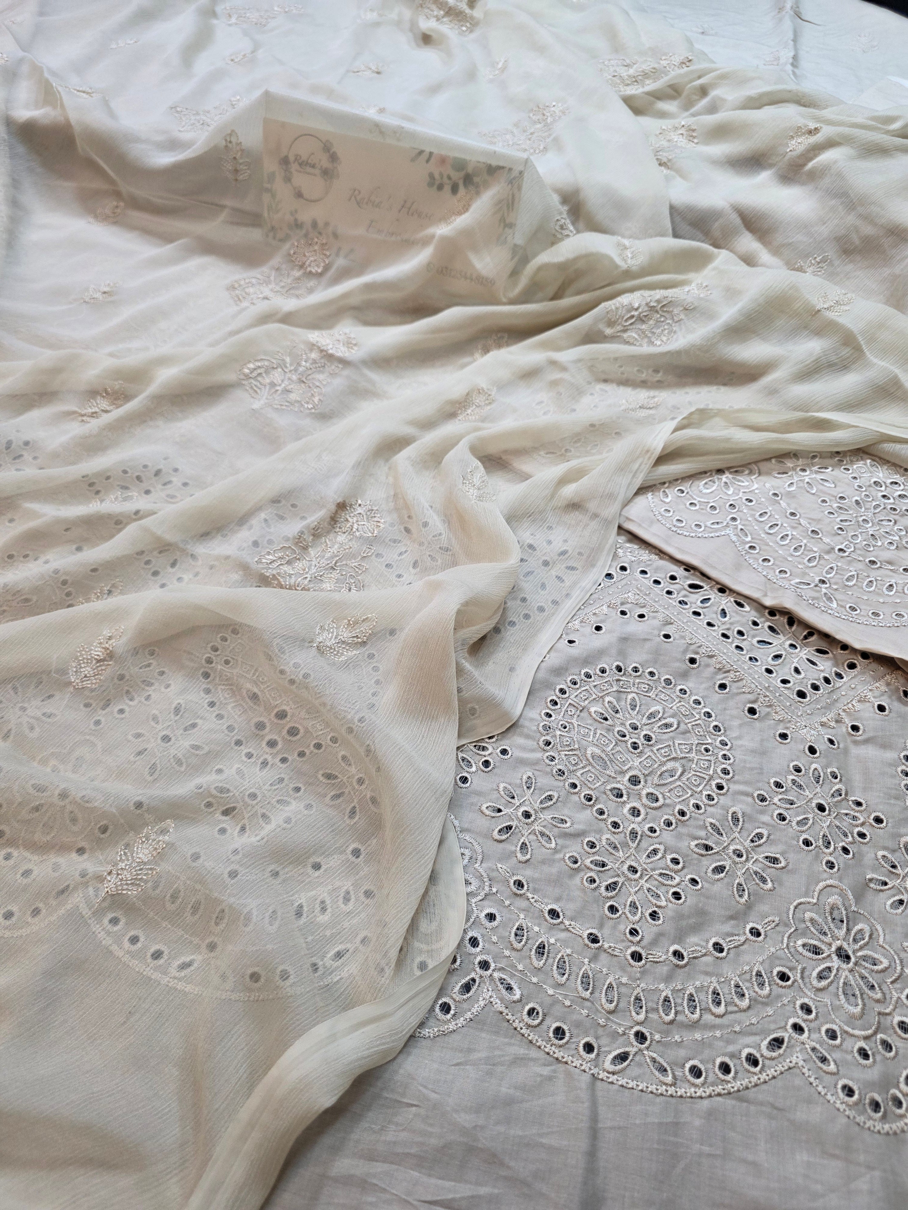 Lawn 4pc with chiffon duppatta
