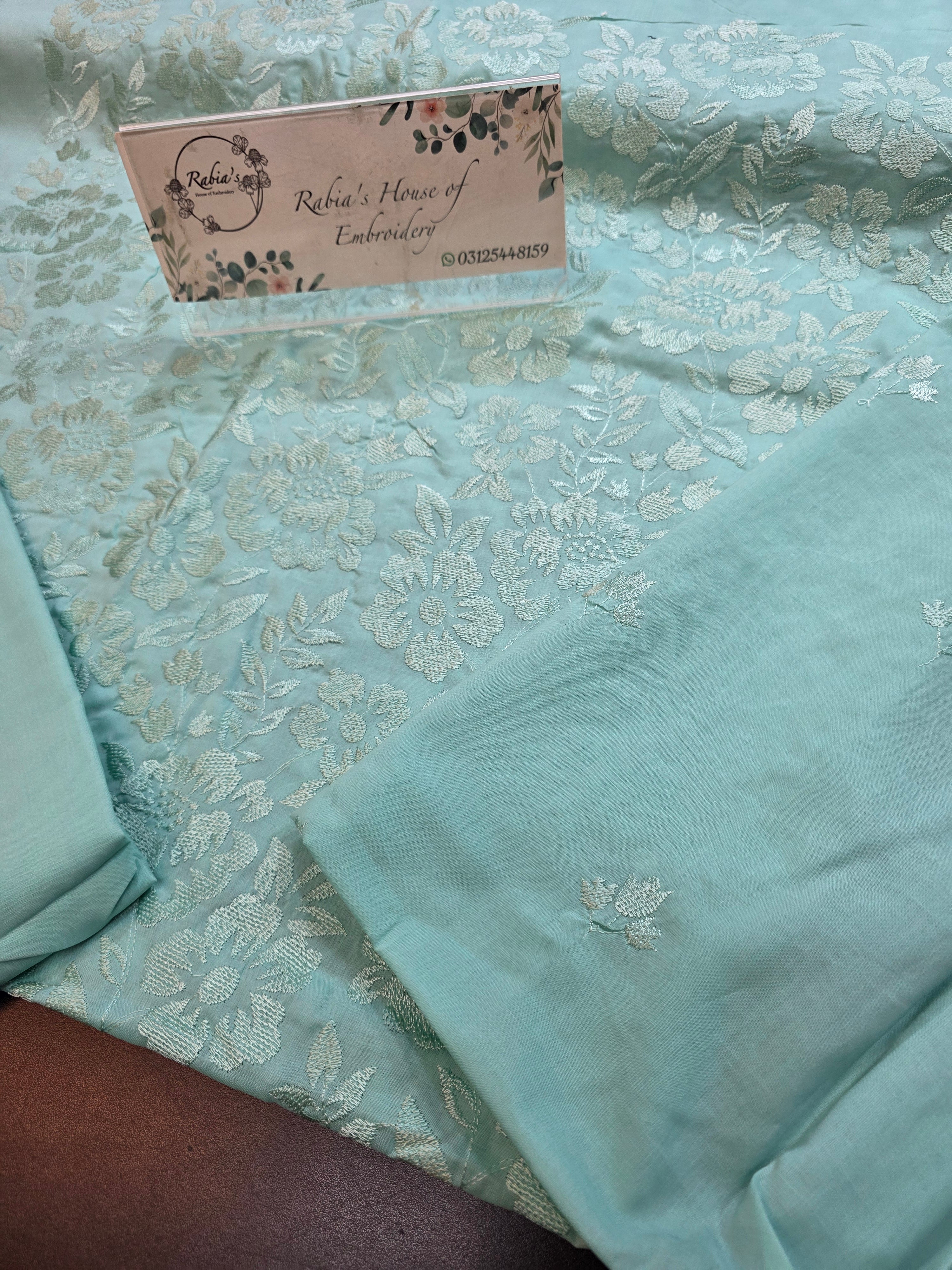 Bareeze lawn 2pc embroidered