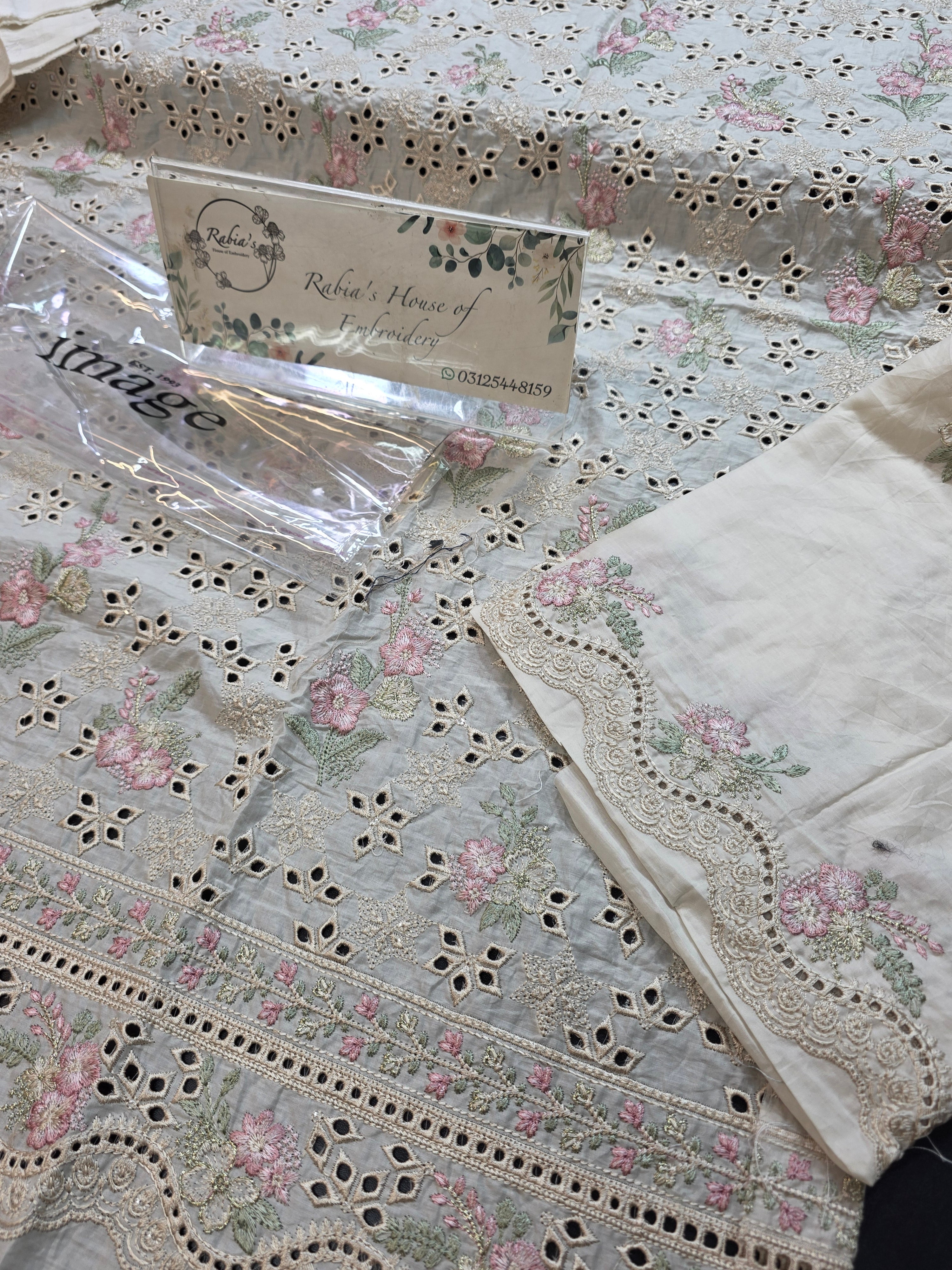 Image lawnkari 3pc