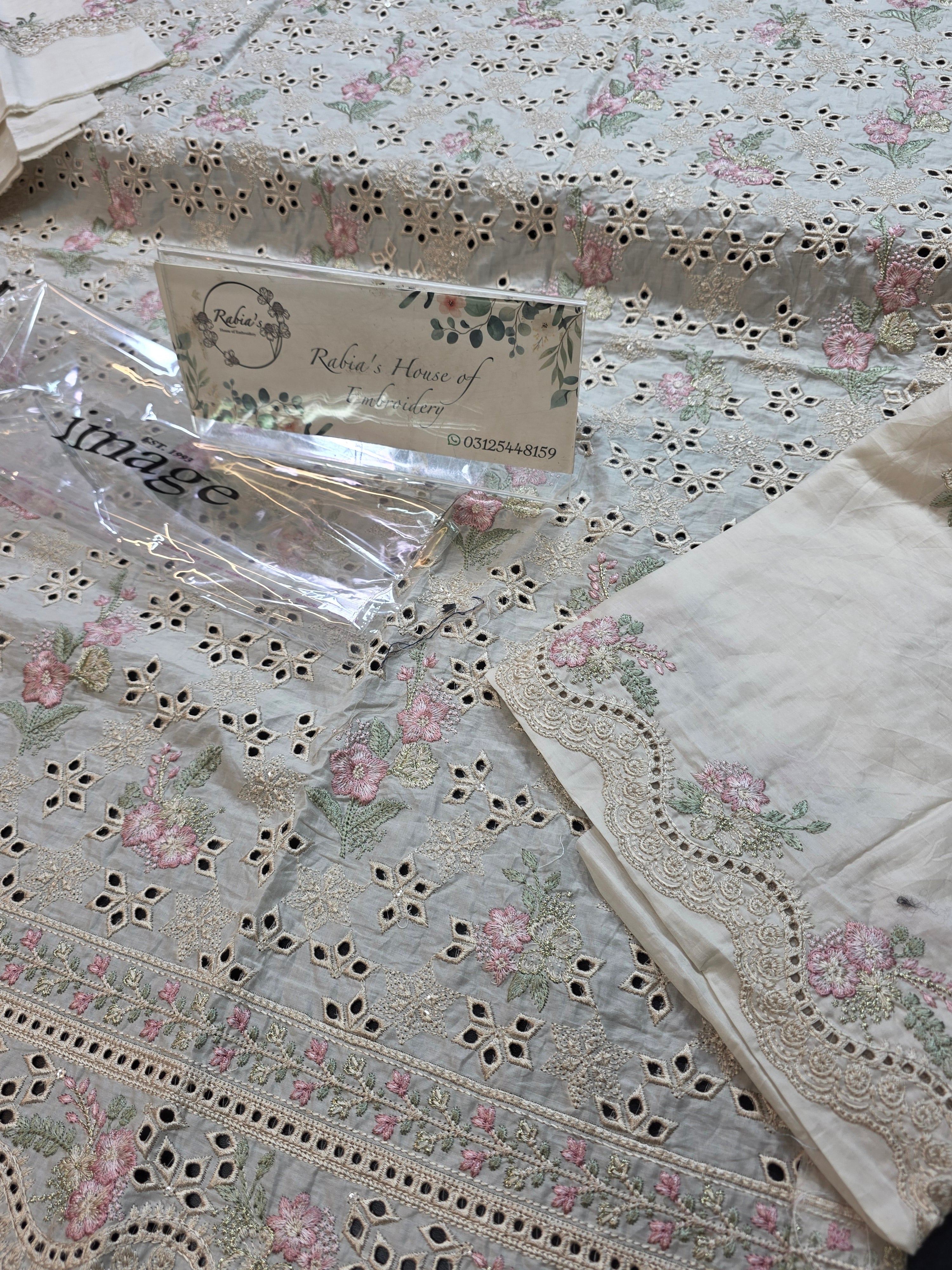 Image lawnkari 3pc